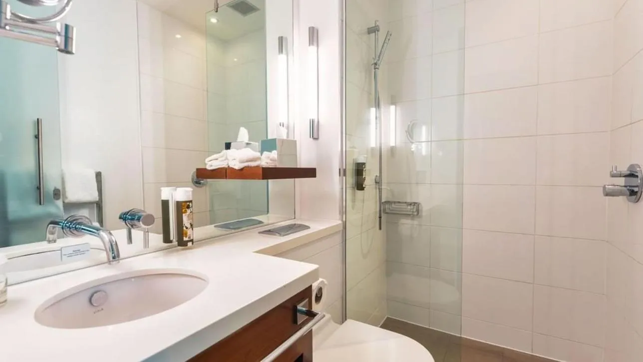 Bedroom in Sandman Signature Newcastle Hotel