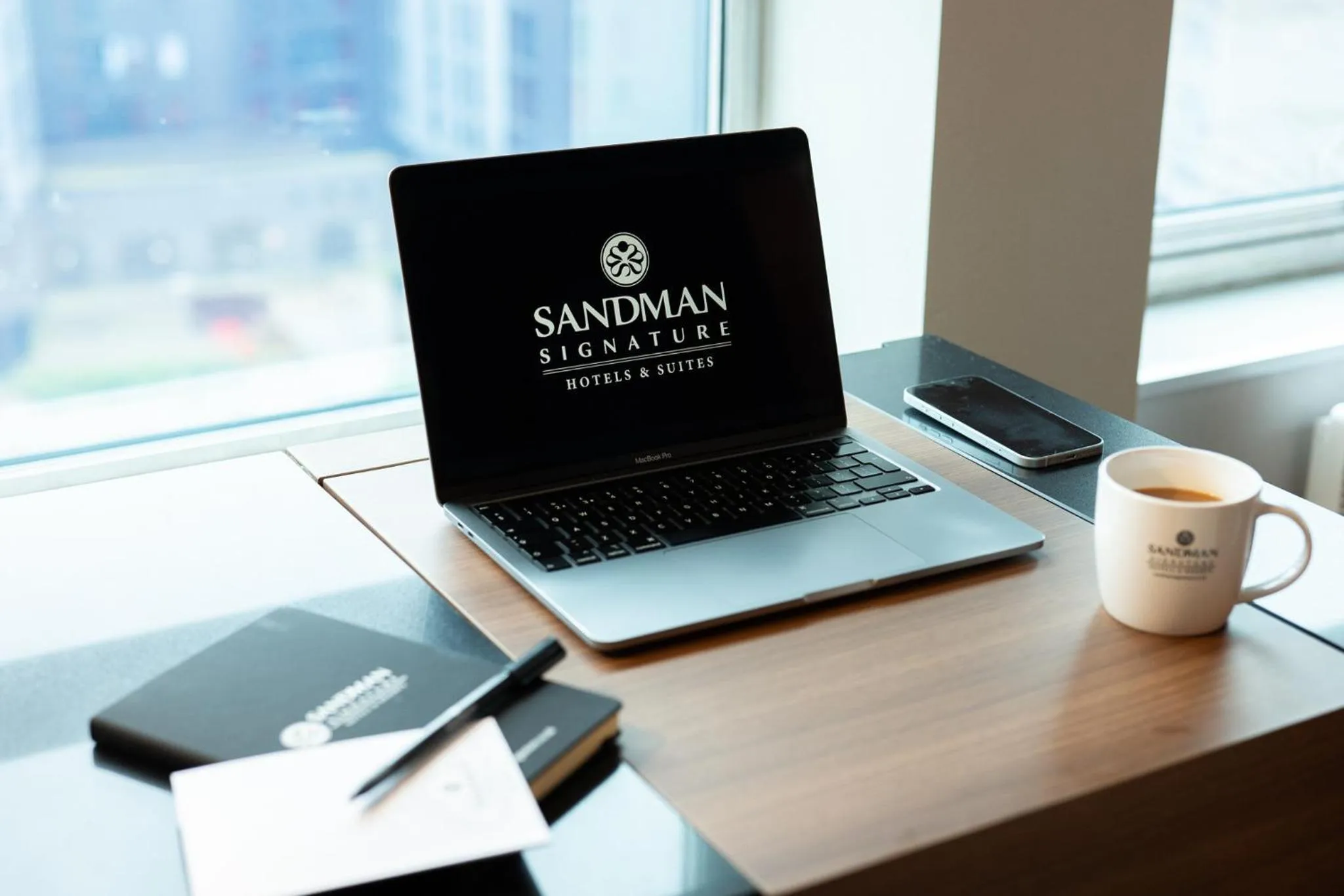 Bedroom in Sandman Signature Newcastle Hotel