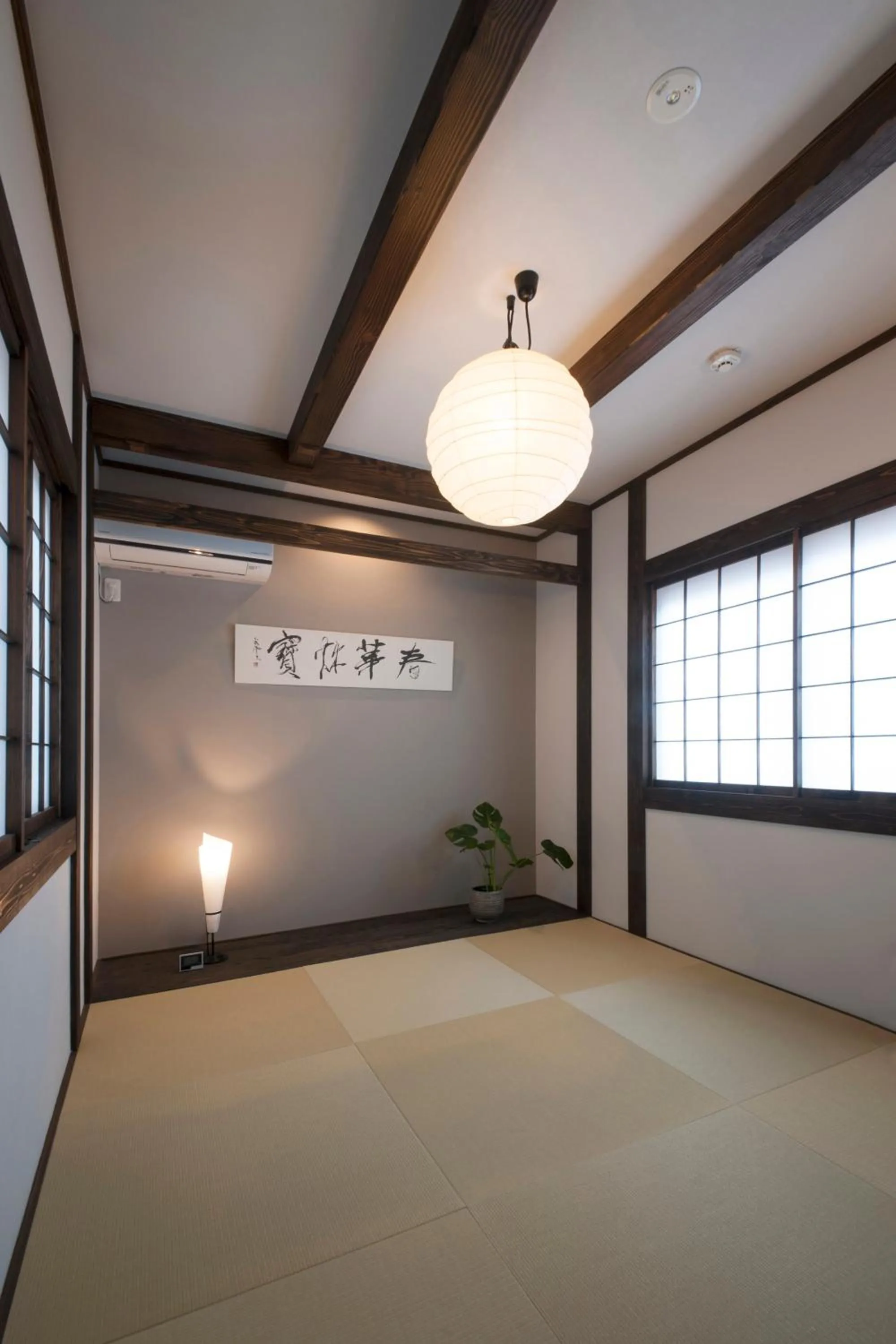 Property building, Bed in Daimaru-un