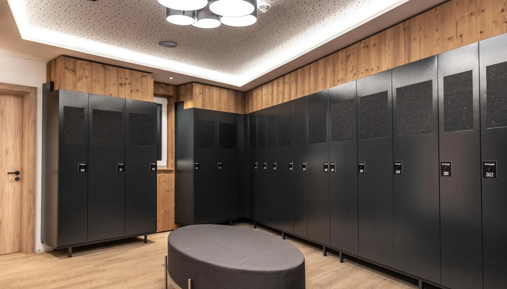 Skiing in Hotel Lamtana