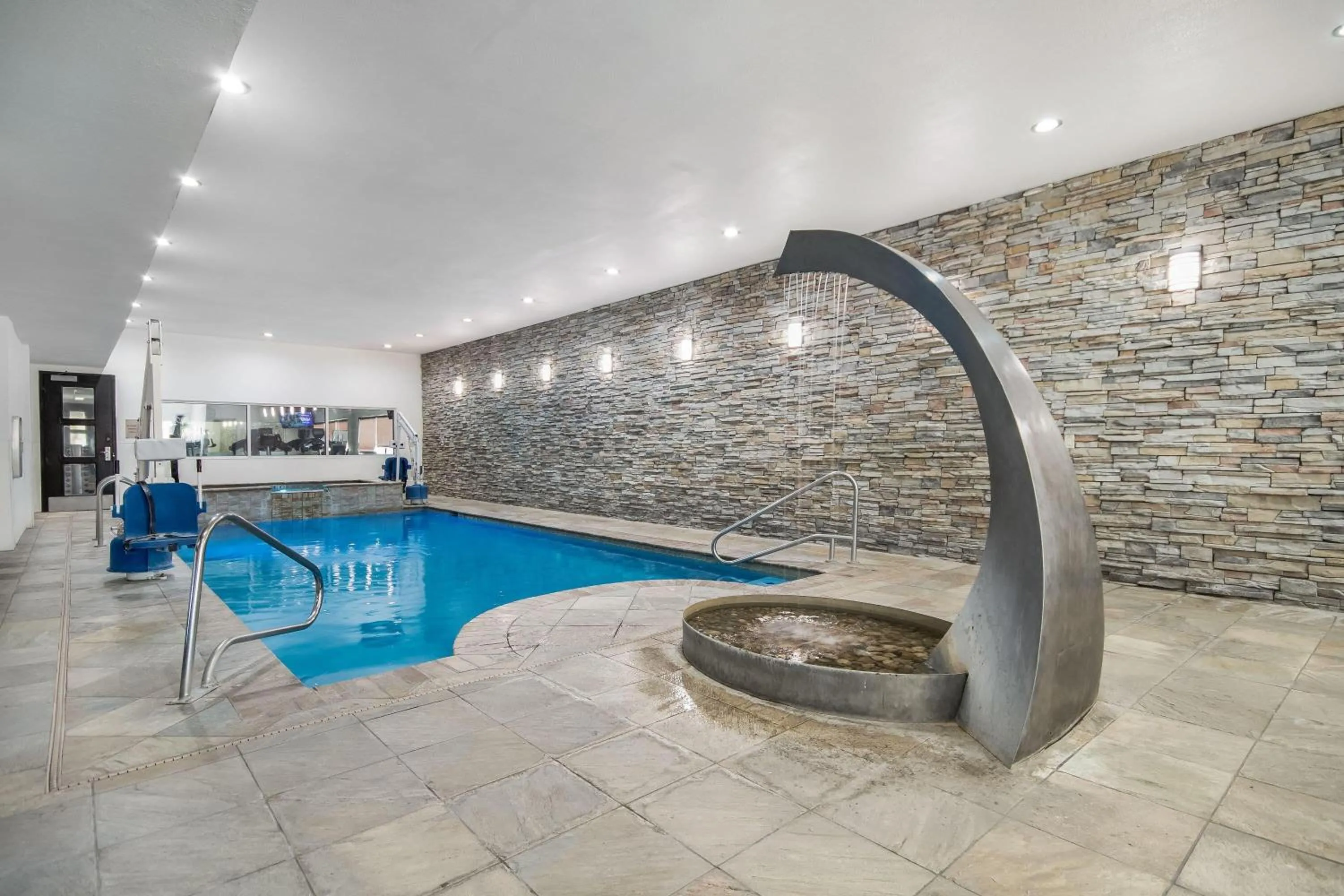 Swimming pool in Hawthorn Suites by Wyndham Lubbock