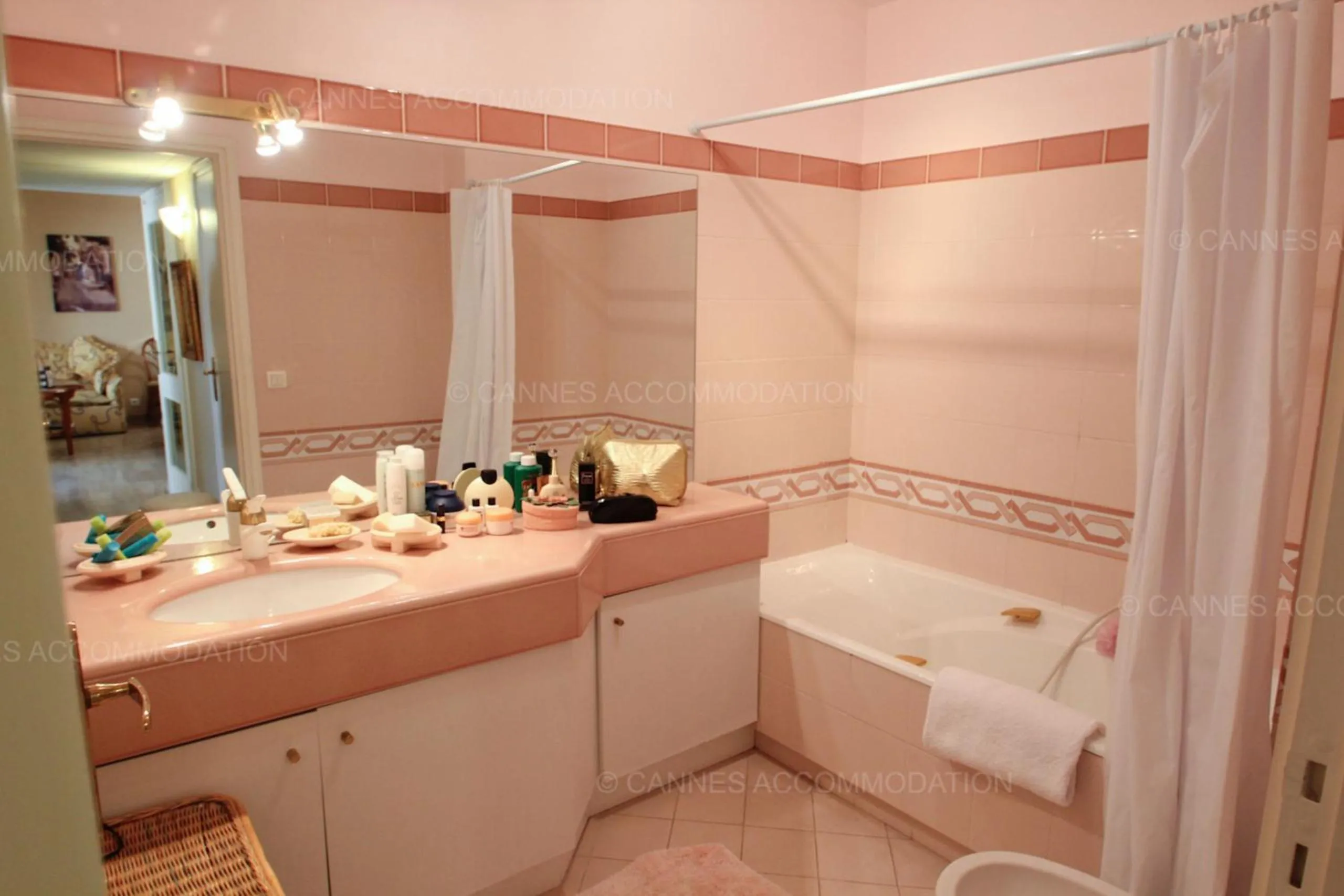 Kitchen or kitchenette in Alessandra