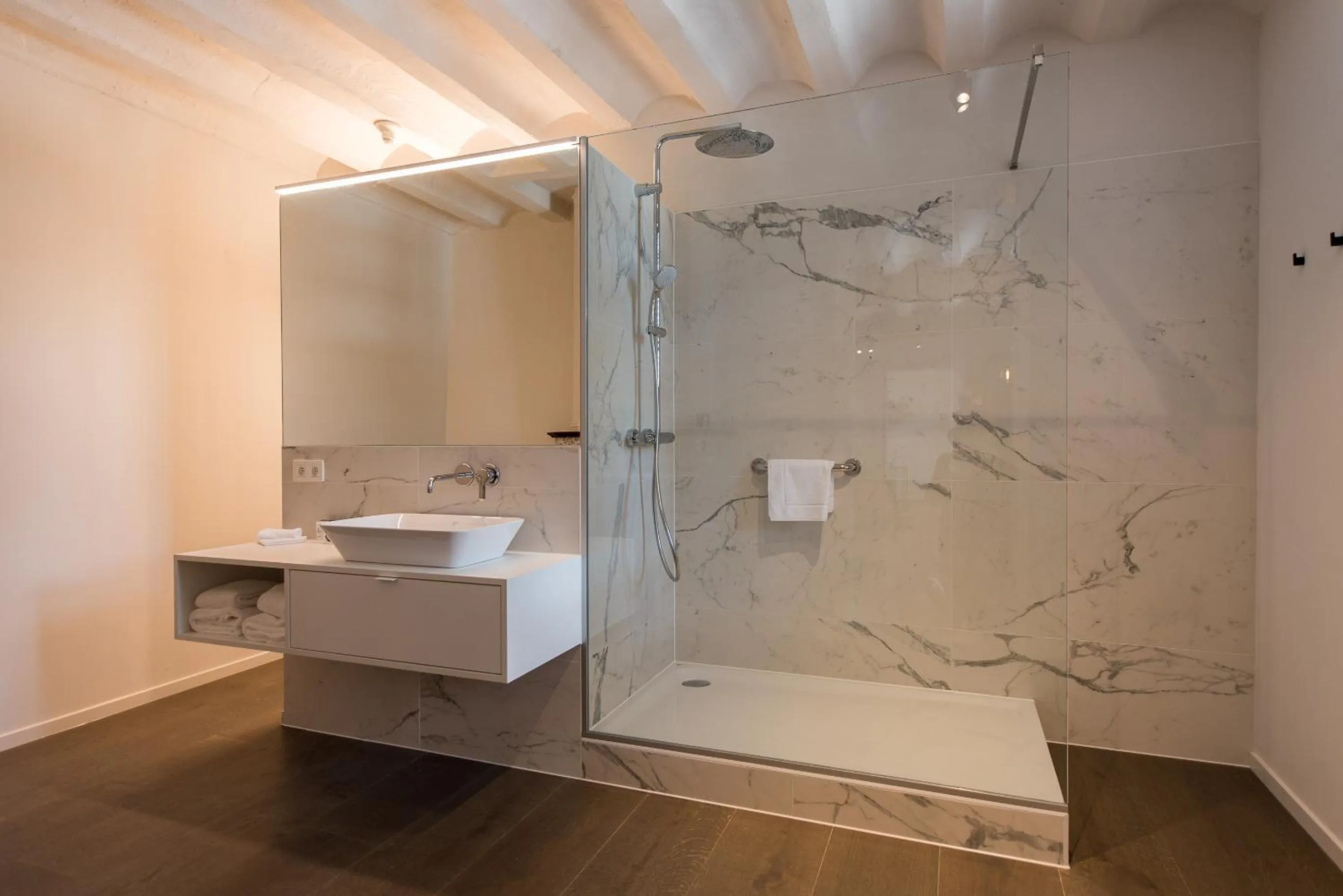 Shower in Martin's Rentmeesterij