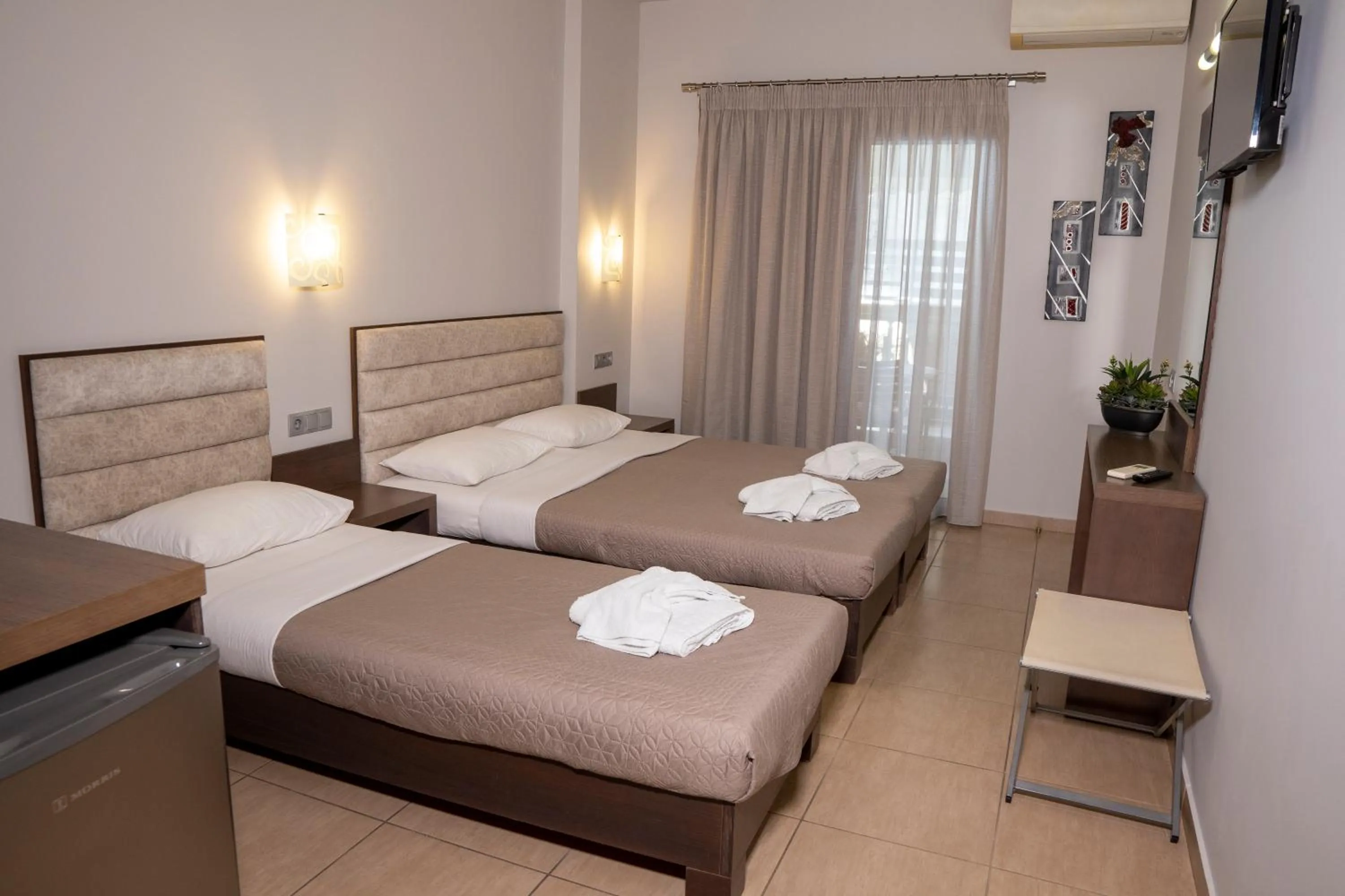 Bed in Hotel Epavlis Eleftheriadi