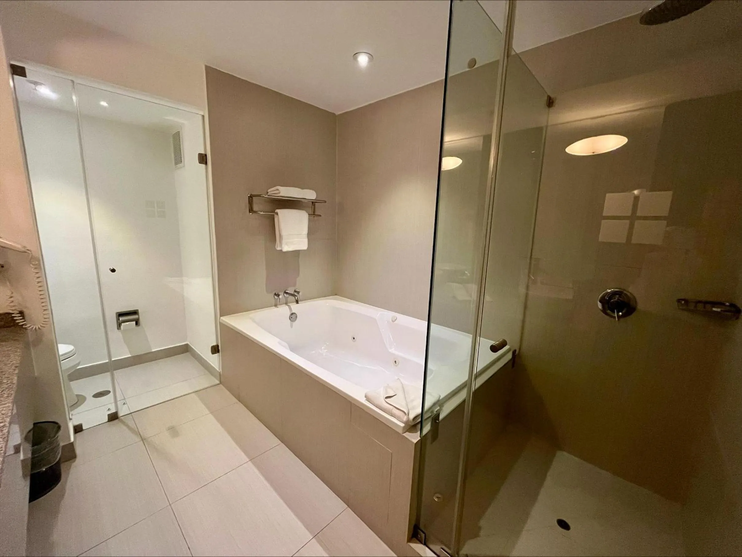 Hot Tub in NM Lima Hotel