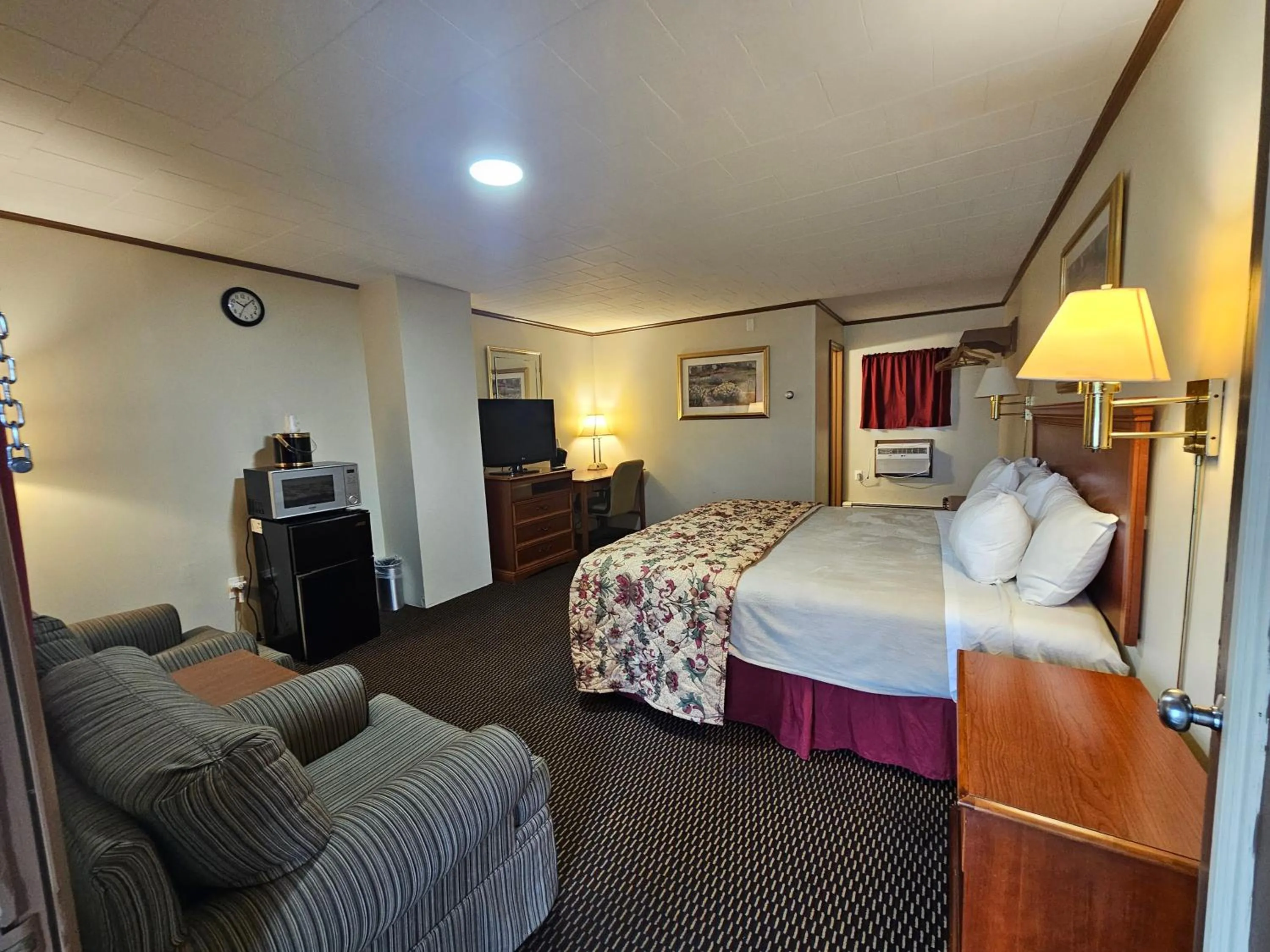 Bed in Alpenhaus Motel