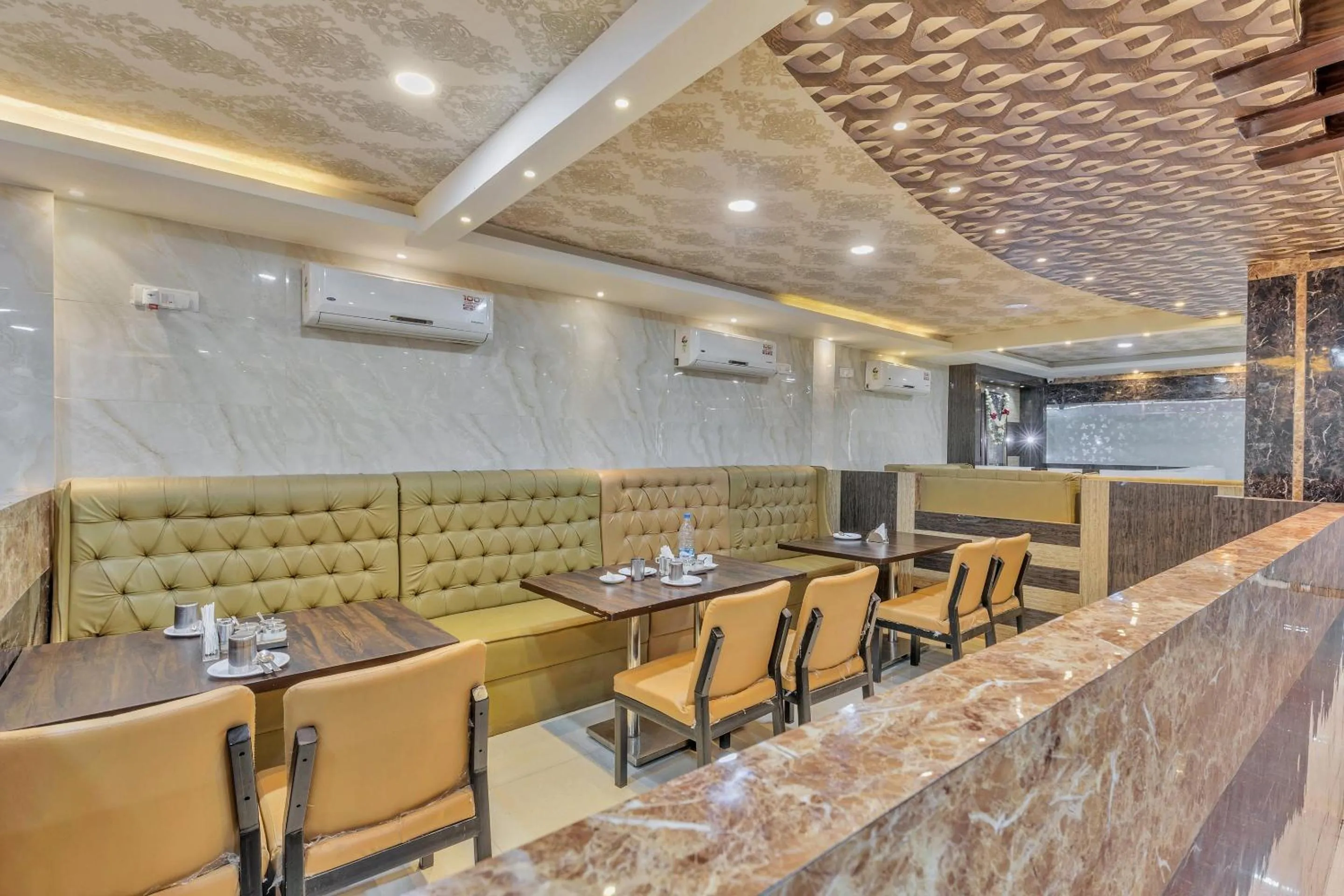 Restaurant/places to eat in HOTEL O ANKITHA GRAND