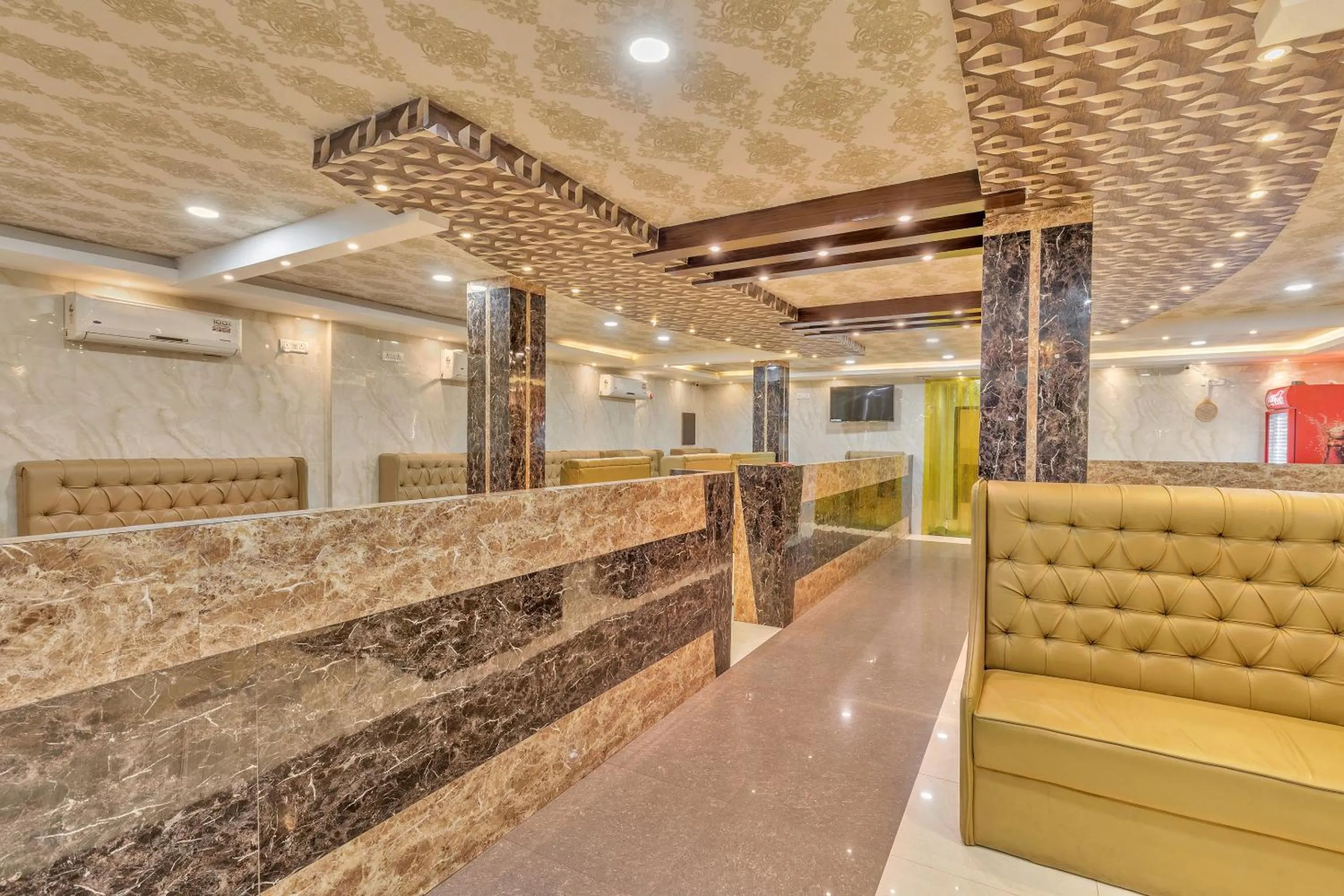 Restaurant/places to eat in HOTEL O ANKITHA GRAND