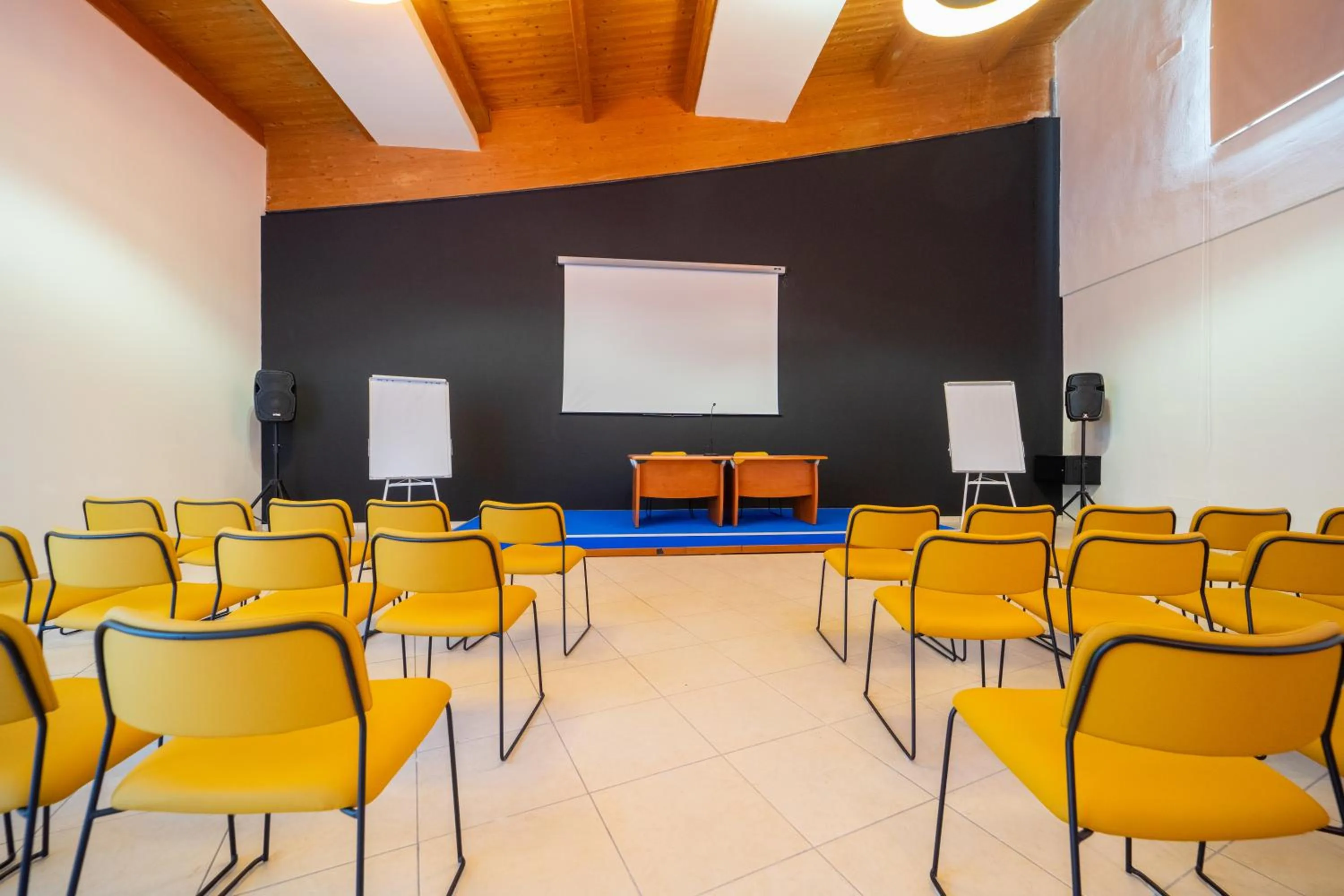 Meeting/conference room in Falkensteiner Club Funimation Garden Calabria