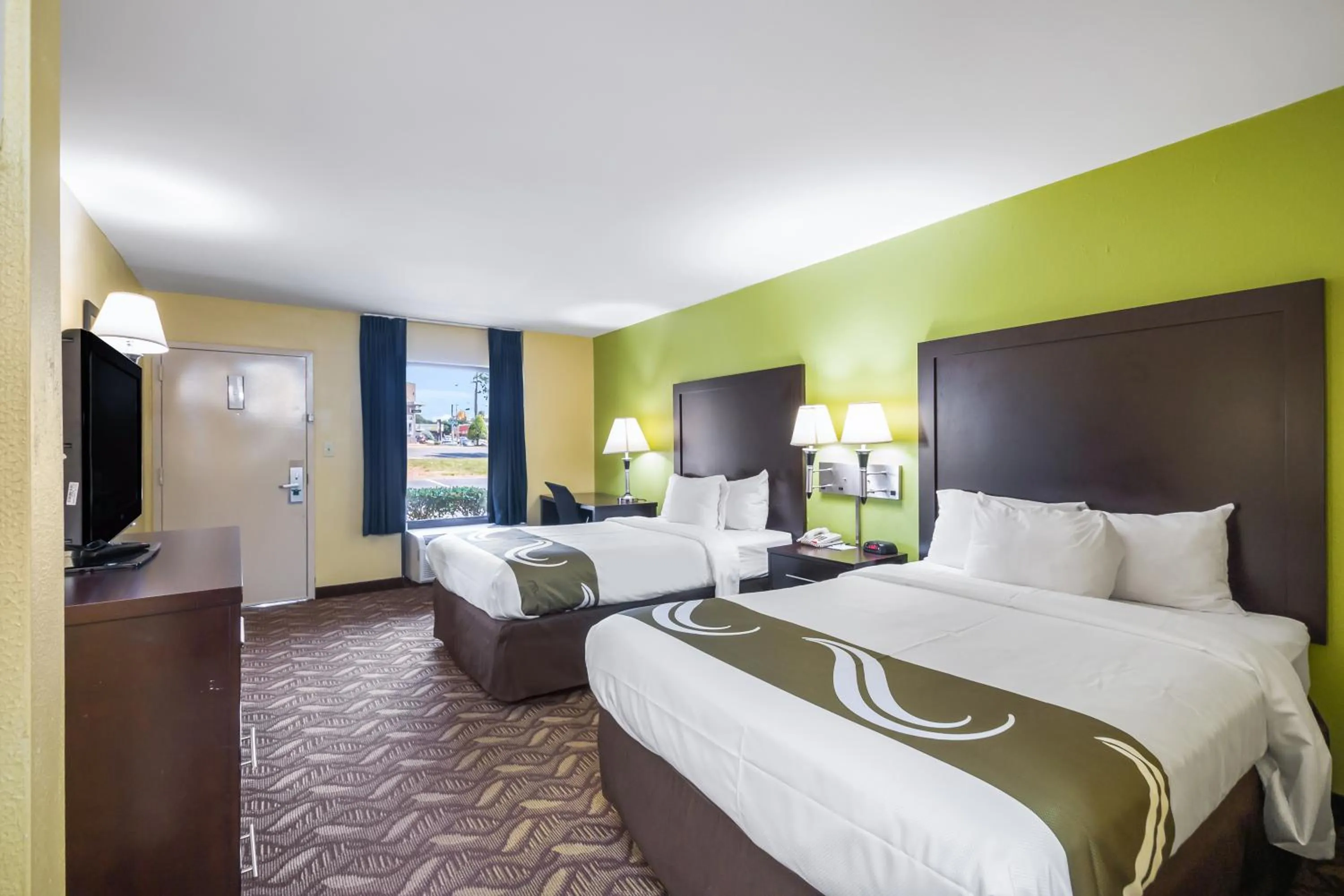 Bed in Quality Inn Fredericksburg-Central Park Area