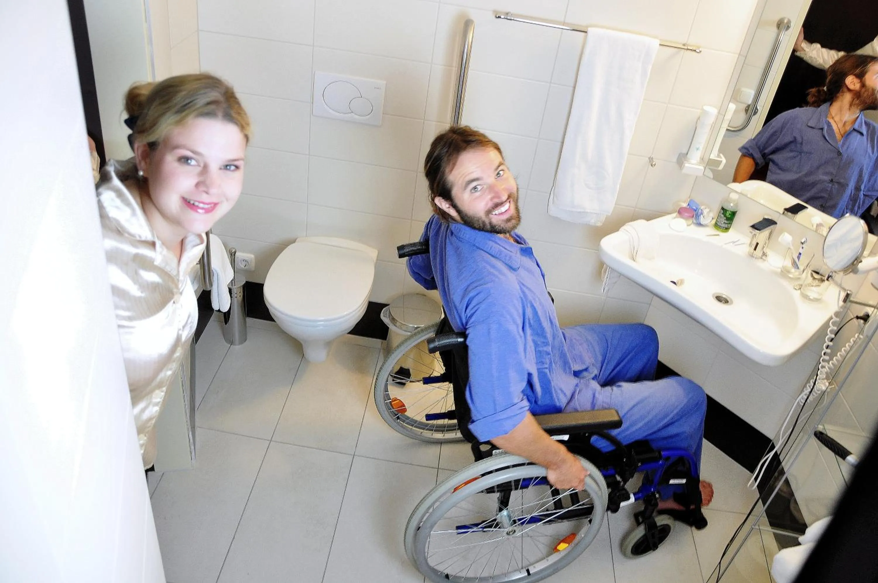 People in eduCARE Hotel