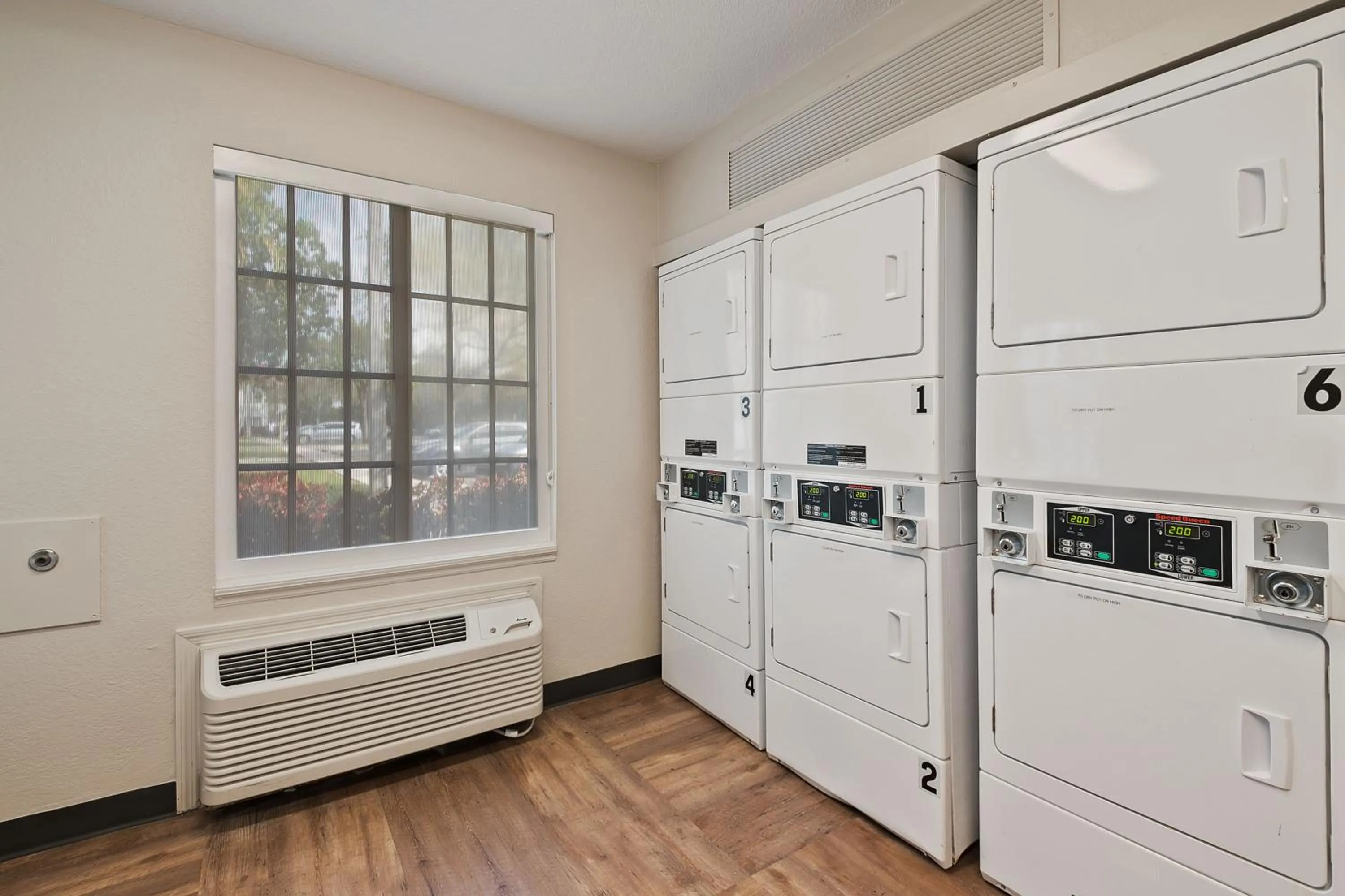 Area and facilities in Extended Stay America Suites - Miami - Airport - Blue Lagoon