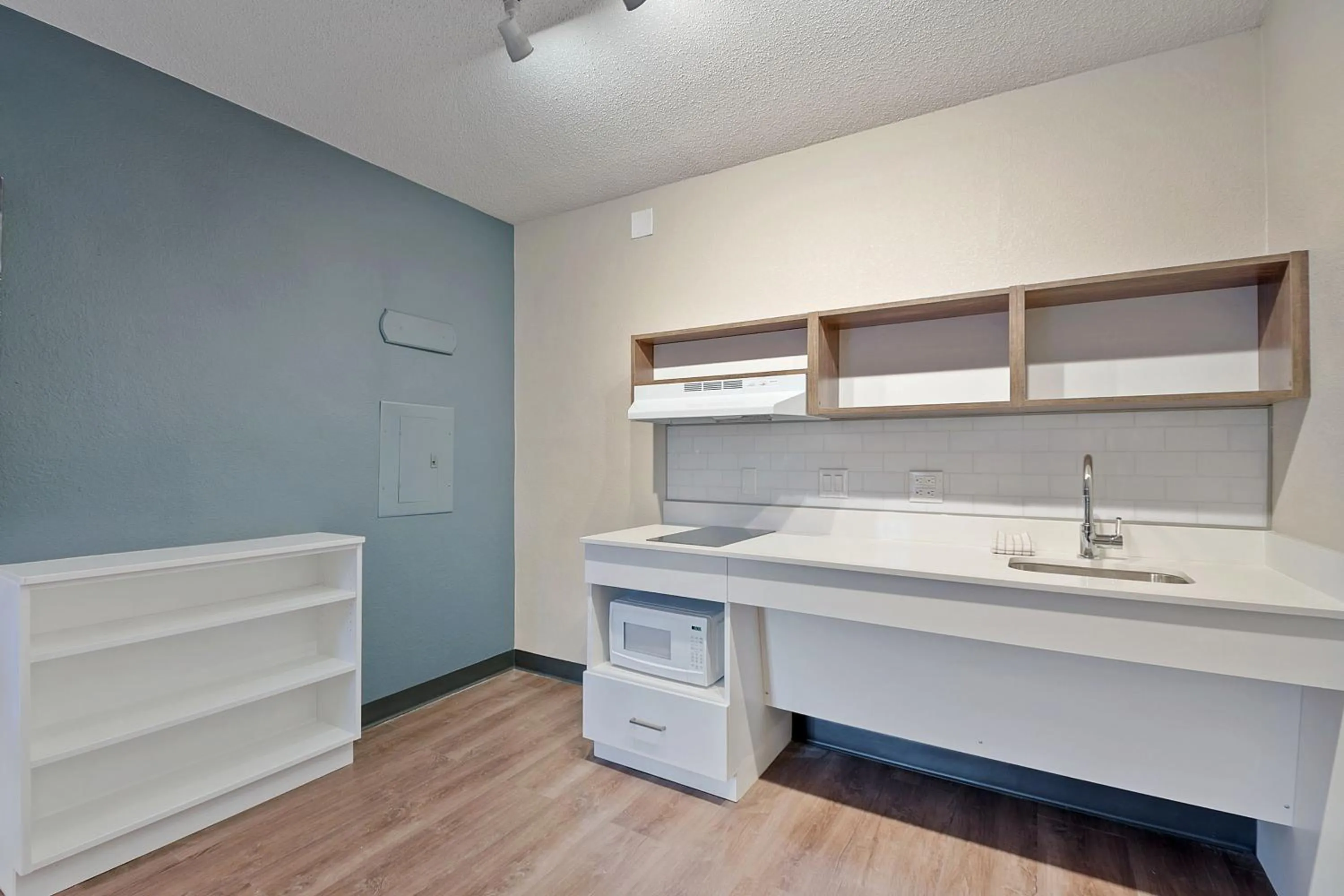 Kitchen or kitchenette in Extended Stay America Suites - Miami - Airport - Blue Lagoon