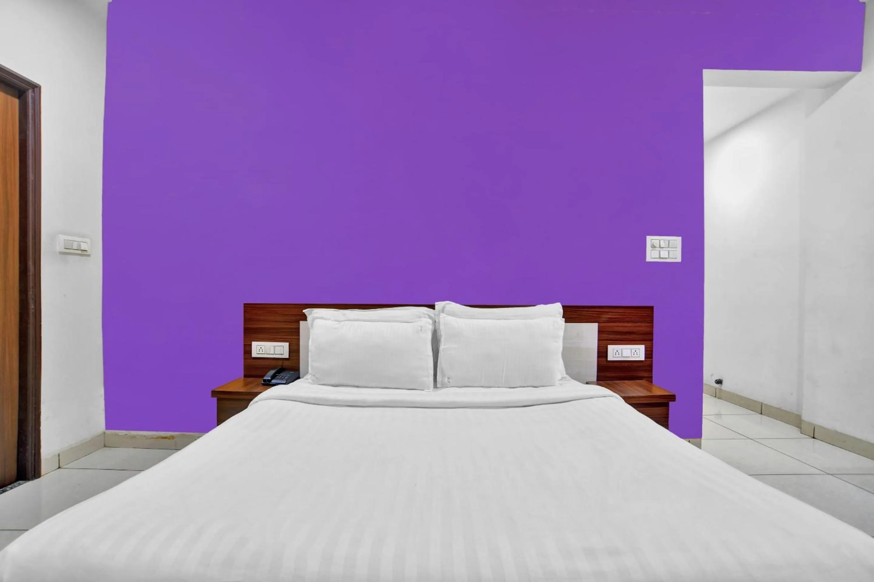 Bedroom, Bed in Collection O Jineshwari Hotel