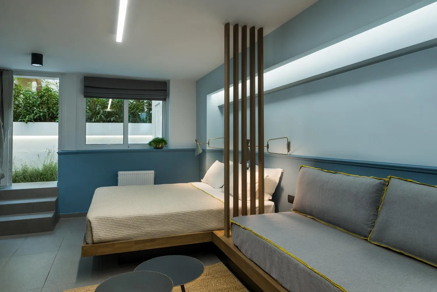 Photo of the whole room, Bed in Sir Athens