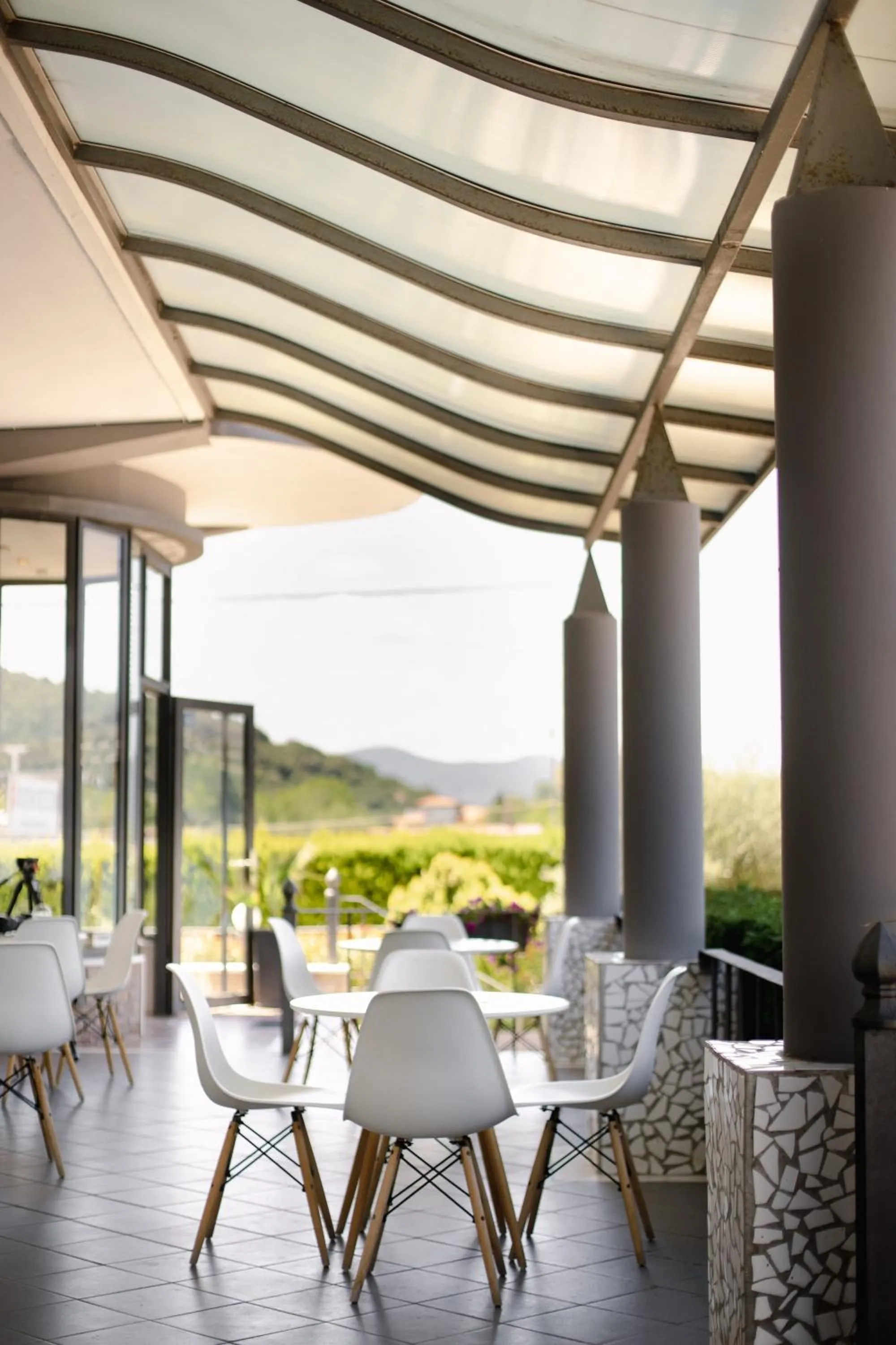 Restaurant/places to eat in Calma Beach Hotel