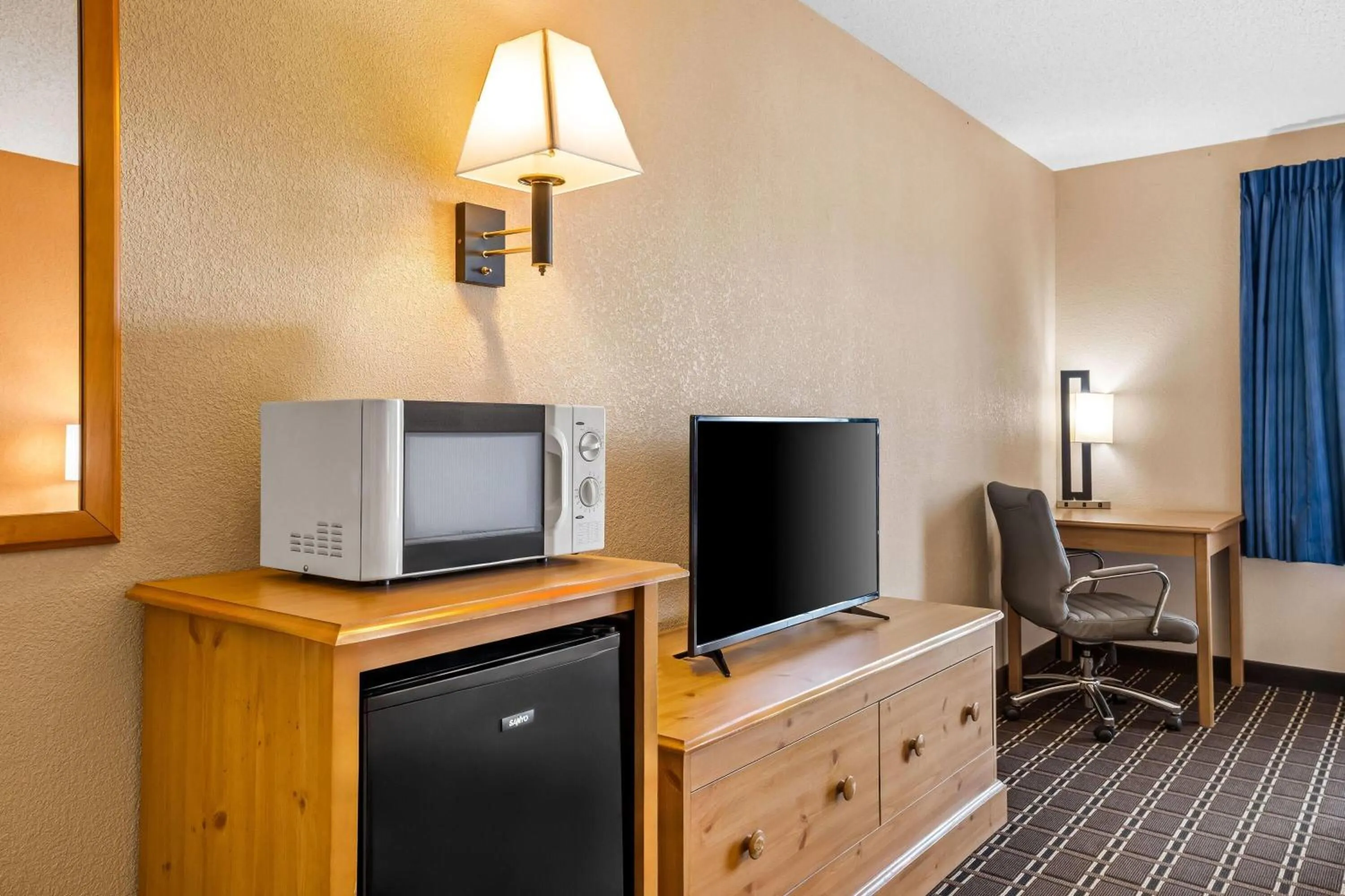 Bed in Days Inn by Wyndham Black River Falls - Access to ATV Trail