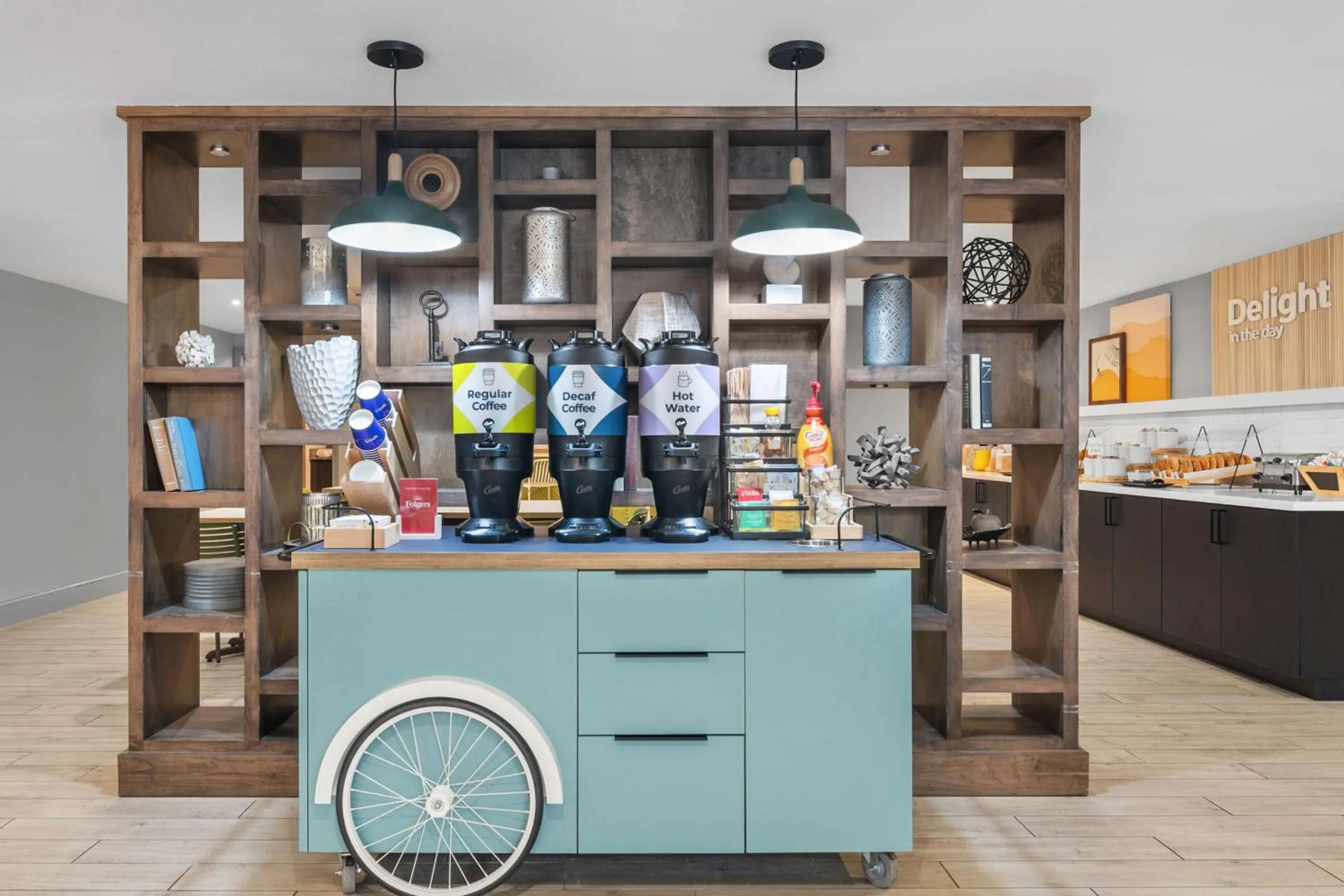 Dining area in Spark By Hilton St. Augustine Historic District