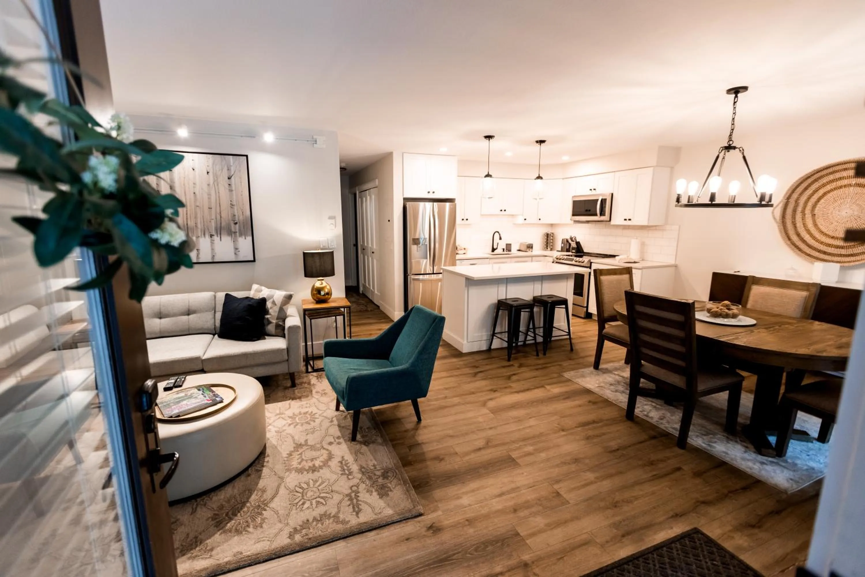 Living room in Vail Racquet Club Mountain Resort