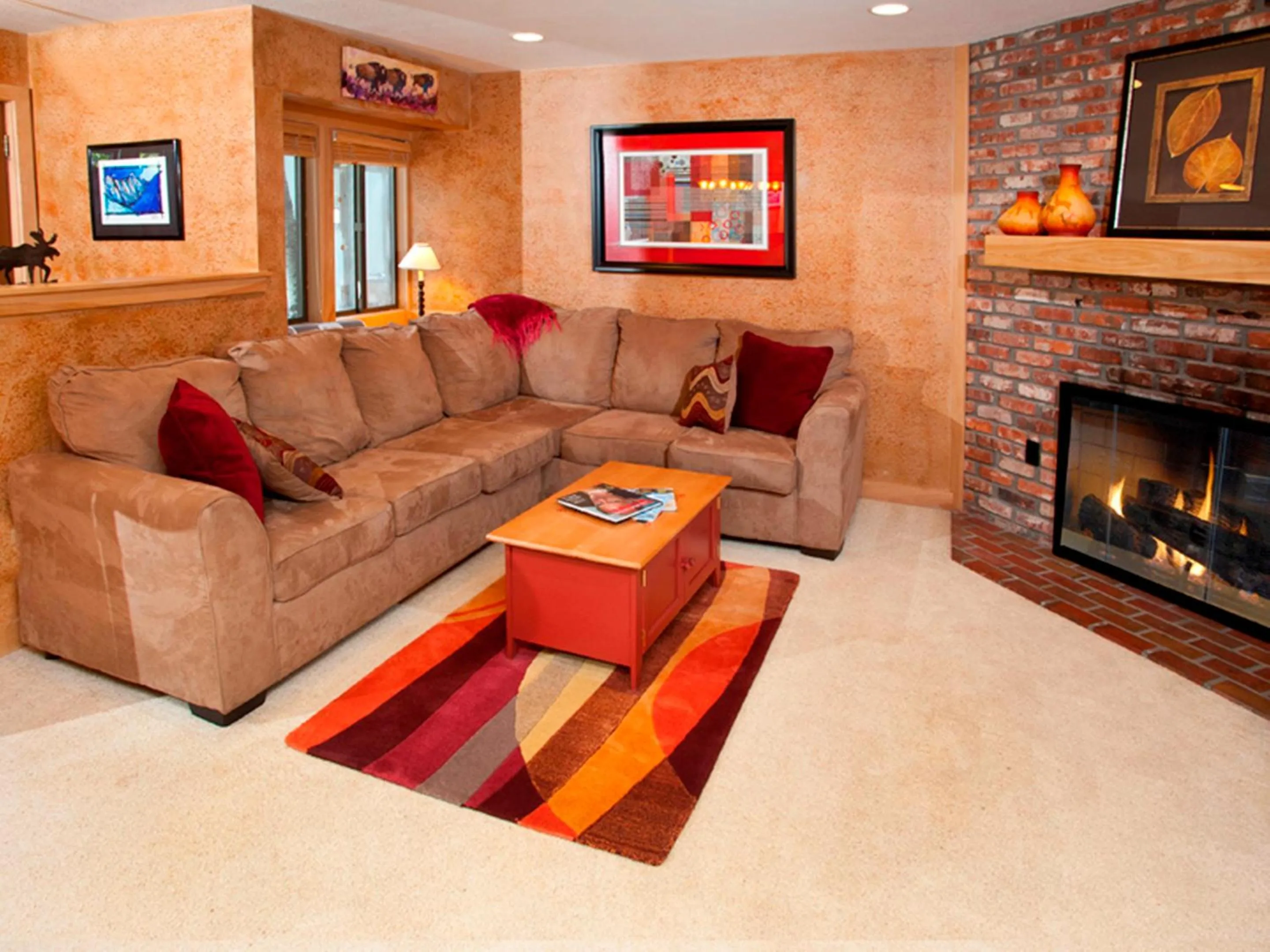 Living room in Vail Racquet Club Mountain Resort