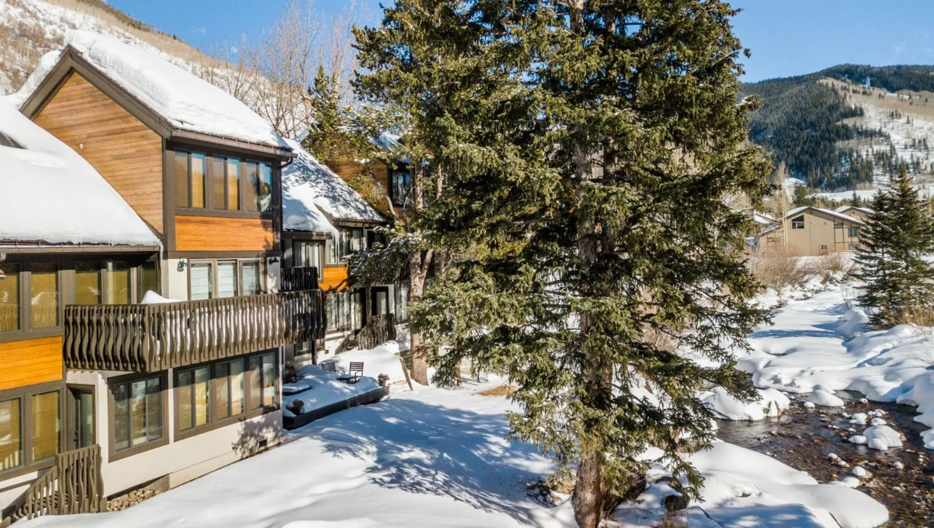 Property building in Vail Racquet Club Mountain Resort