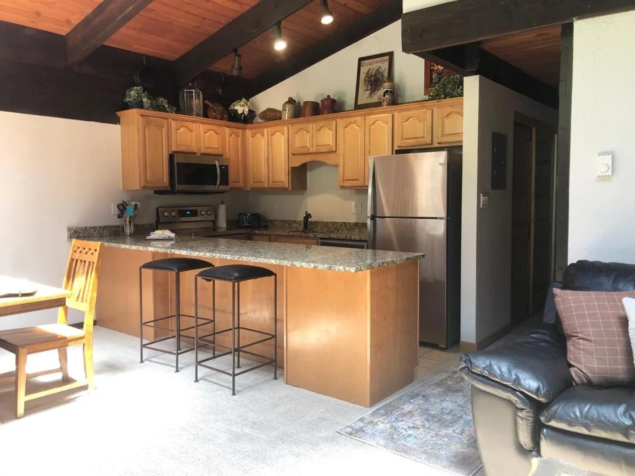 Kitchen or kitchenette in Vail Racquet Club Mountain Resort