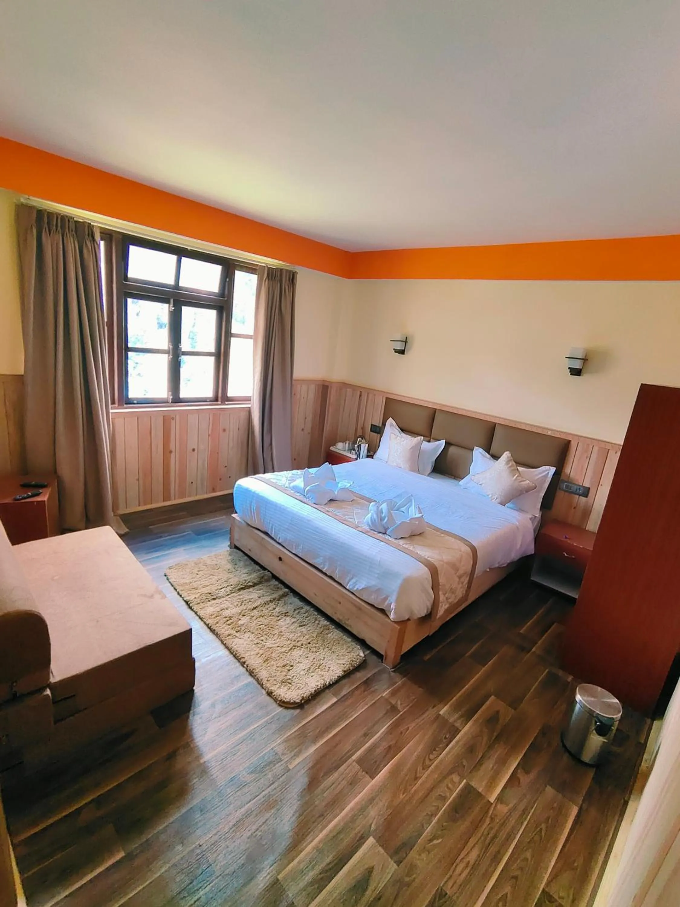 Bed in Rufina Blue Pine