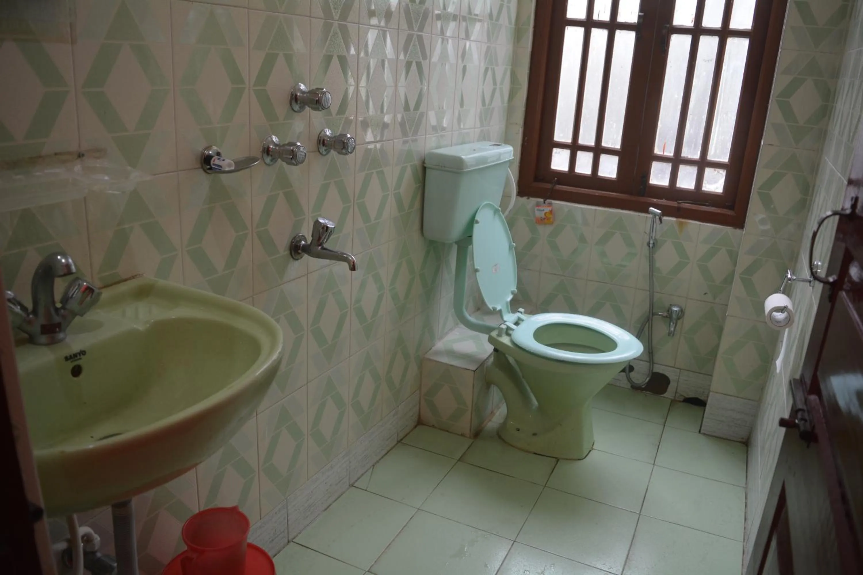 Bathroom in Rufina Blue Pine