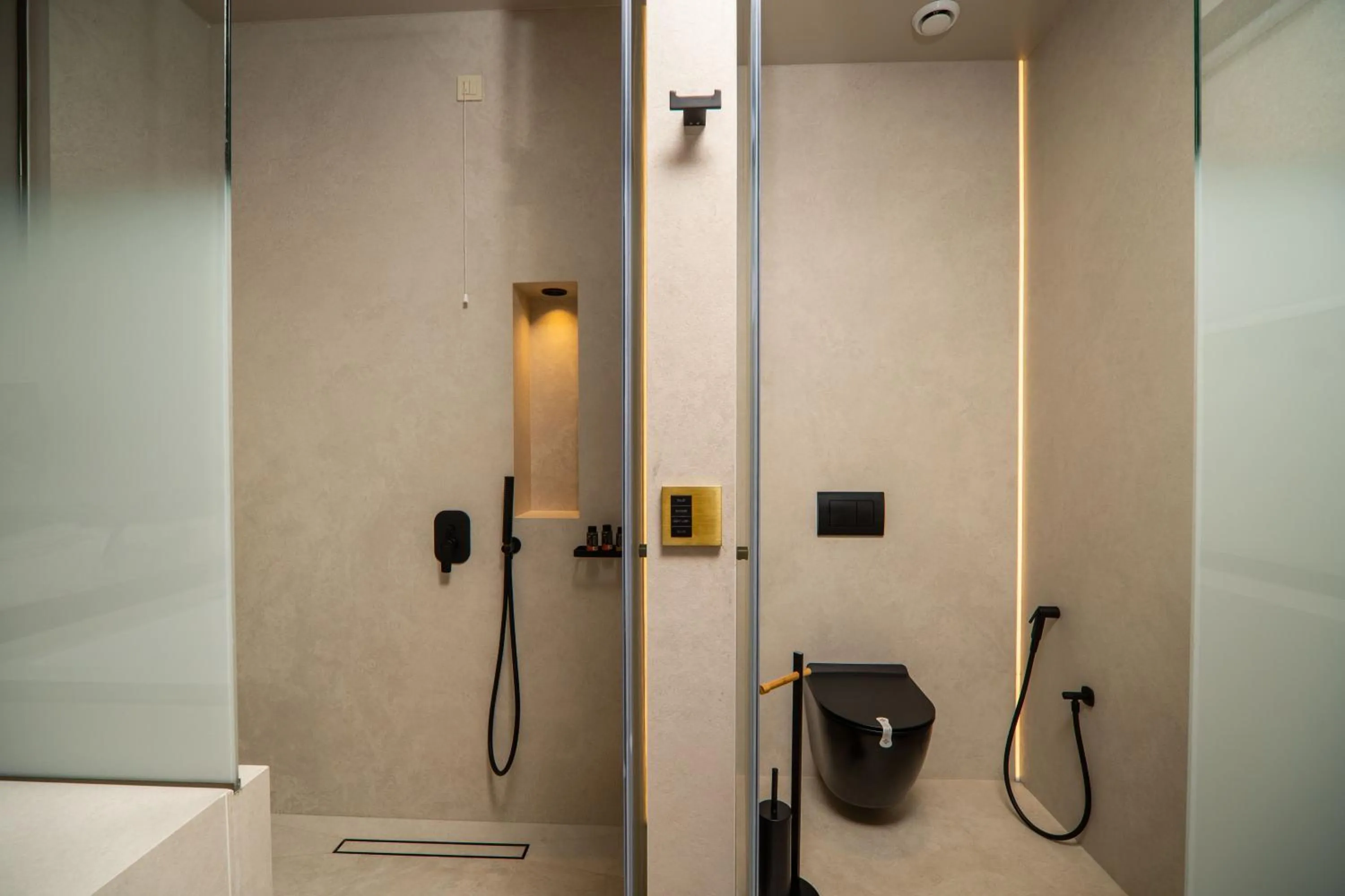 Shower in Oniros Residences