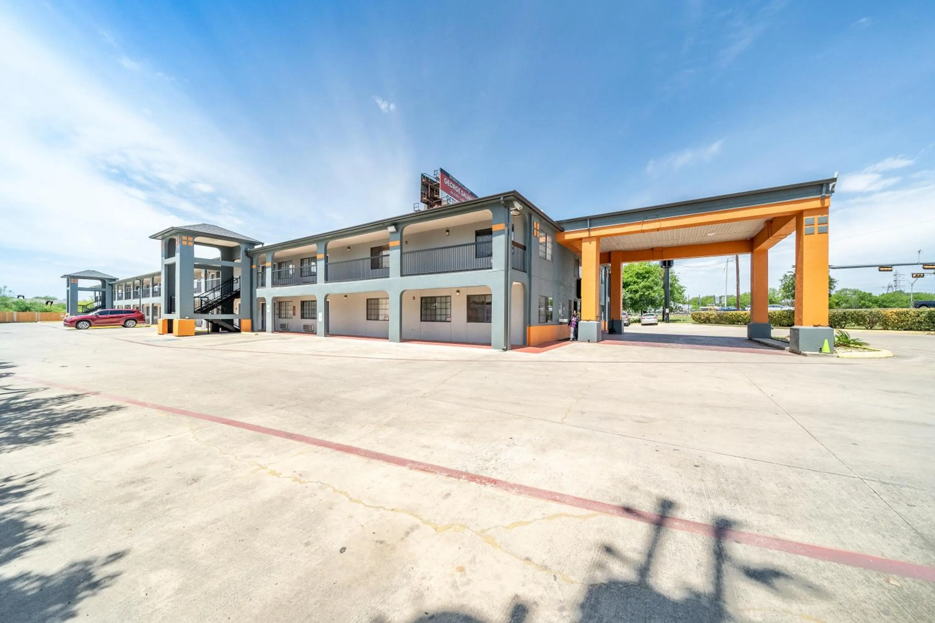 Property building in Super 8 by Wyndham San Antonio/Riverwalk Area