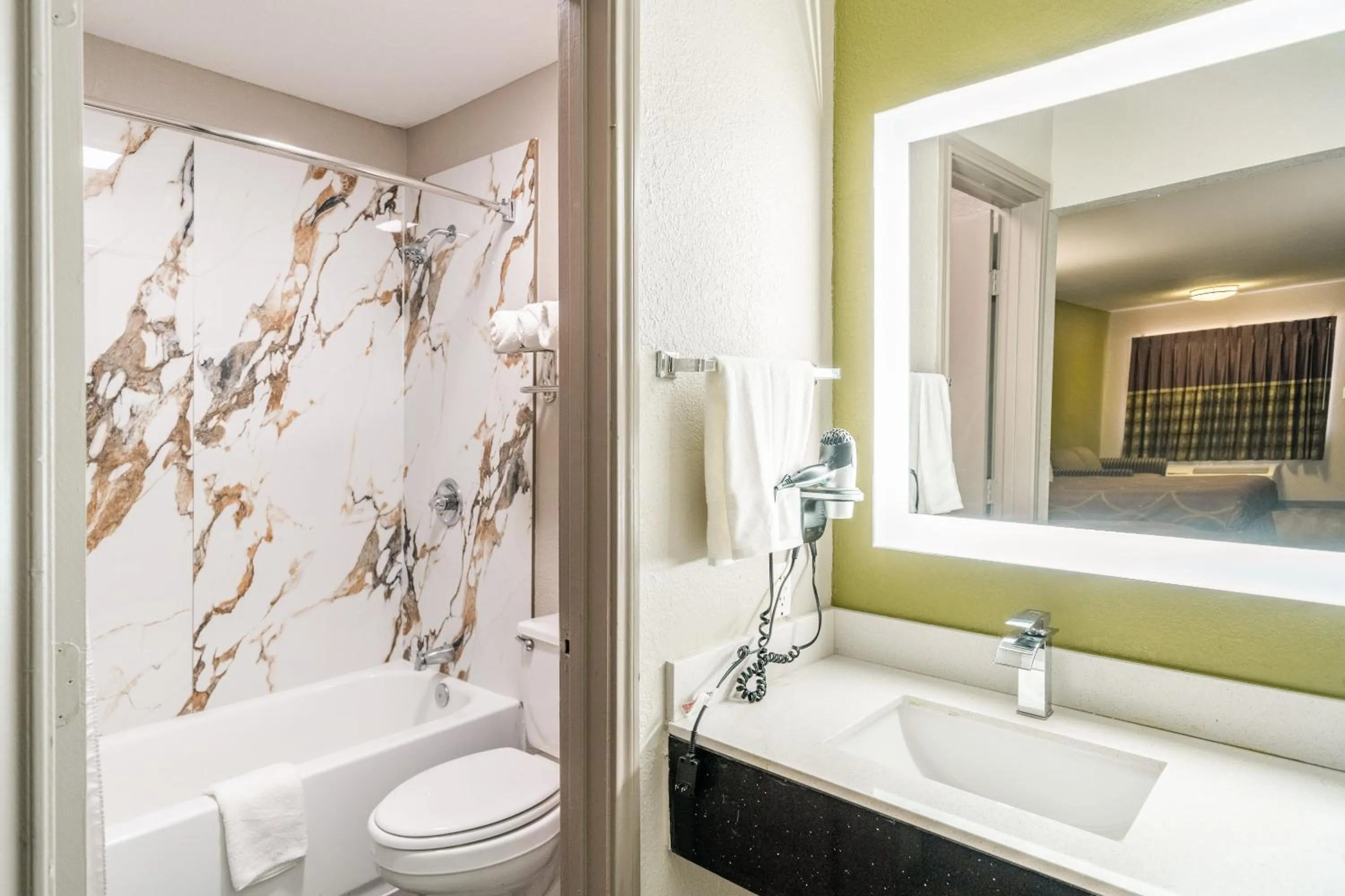 Bathroom in Super 8 by Wyndham San Antonio/Riverwalk Area