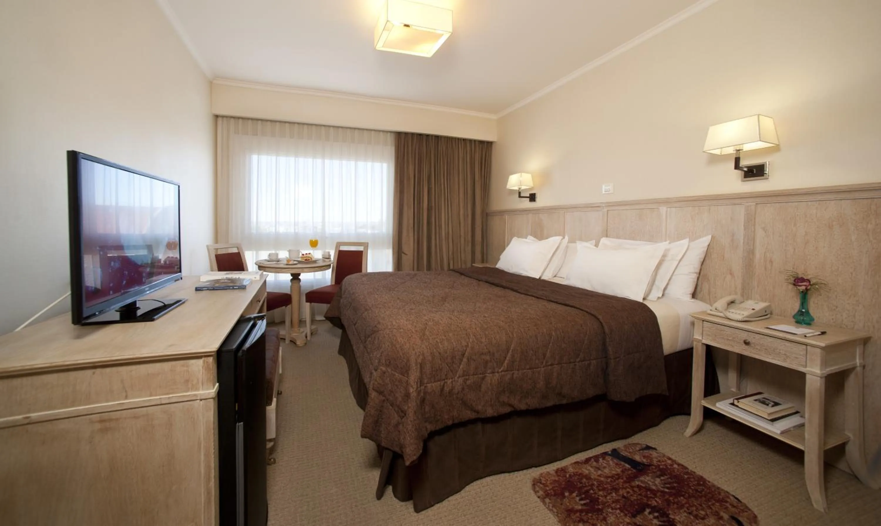 Photo of the whole room, Bed in Hotel Patagonia