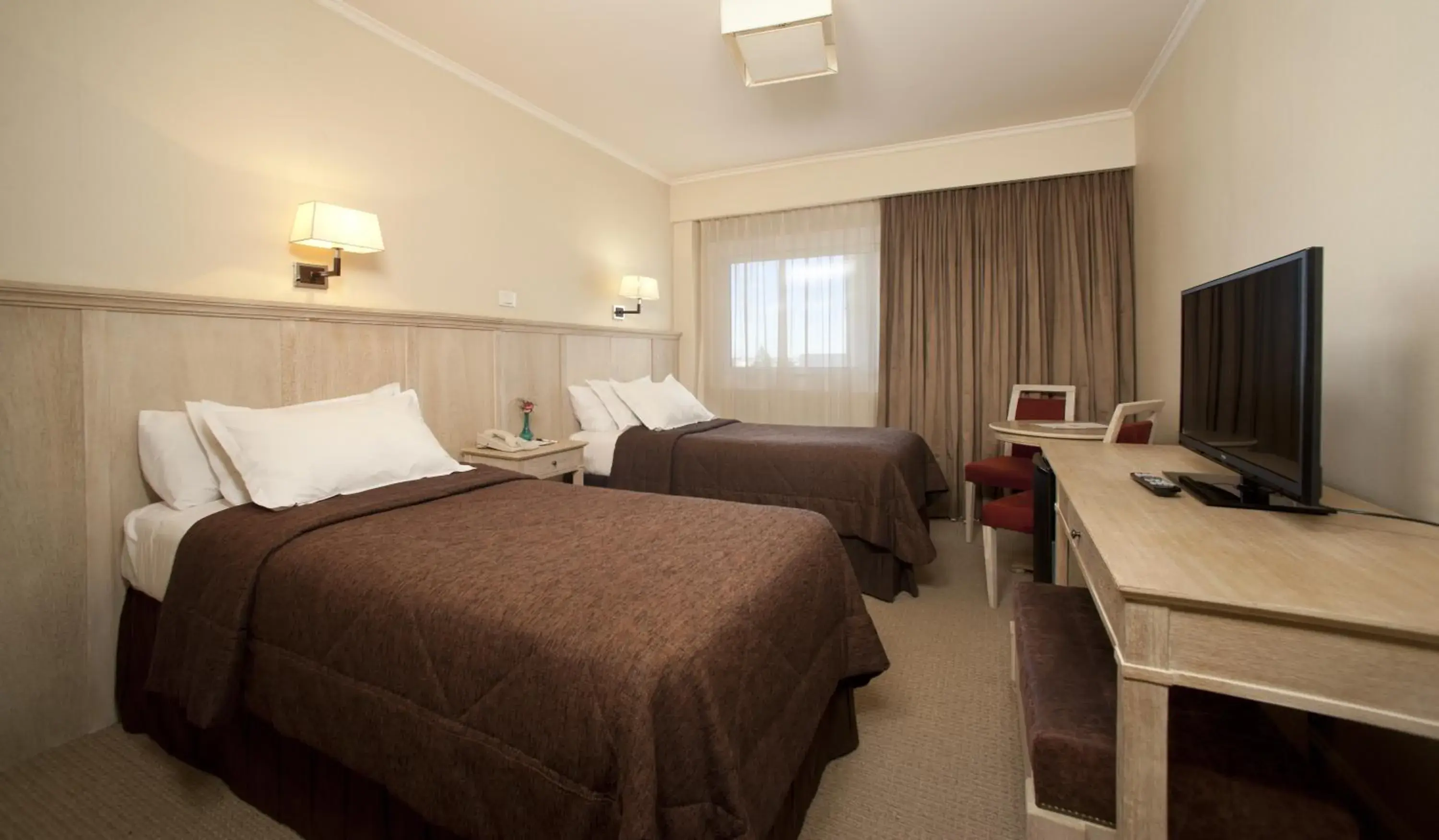 Superior Double or Twin Room in Hotel Patagonia Superior Double or Twin Room in Hotel Patagonia