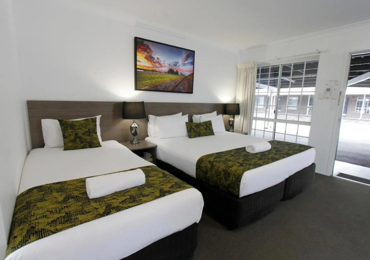 Photo of the whole room, Bed in Takalvan Motel