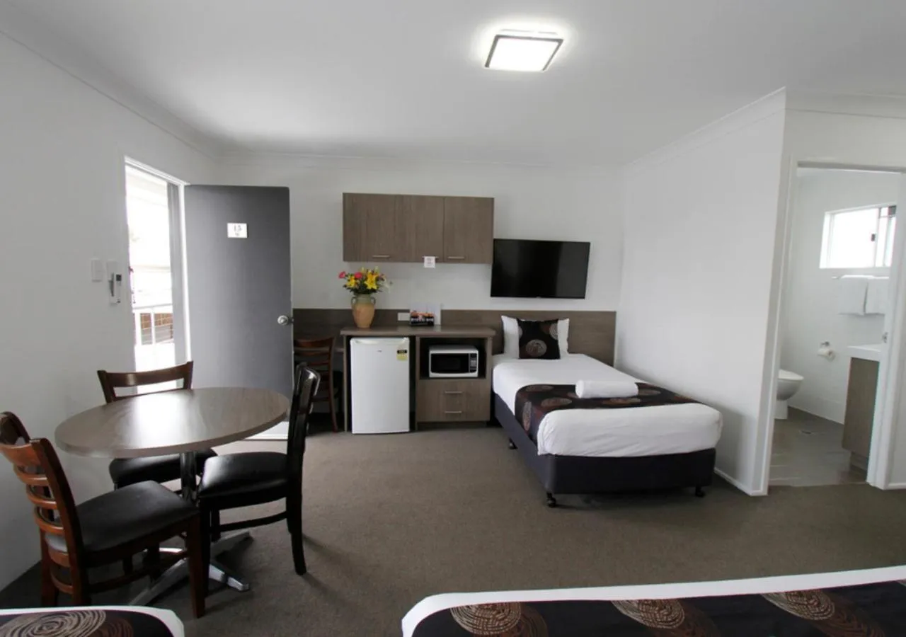 Photo of the whole room, Bed in Takalvan Motel