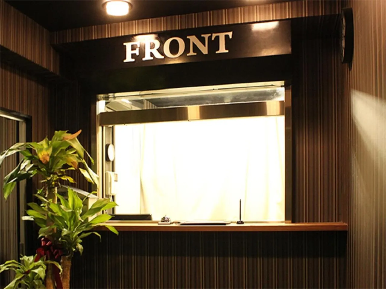 Lobby or reception in HOTEL LiVEMAX BUDGET Kawasaki Ekimae