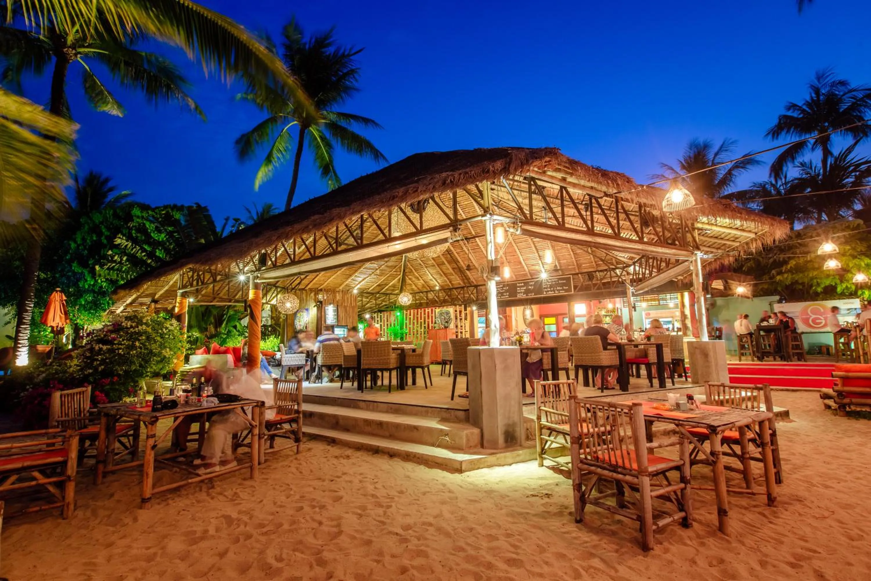 Restaurant/places to eat in Secret Garden Beach Resort