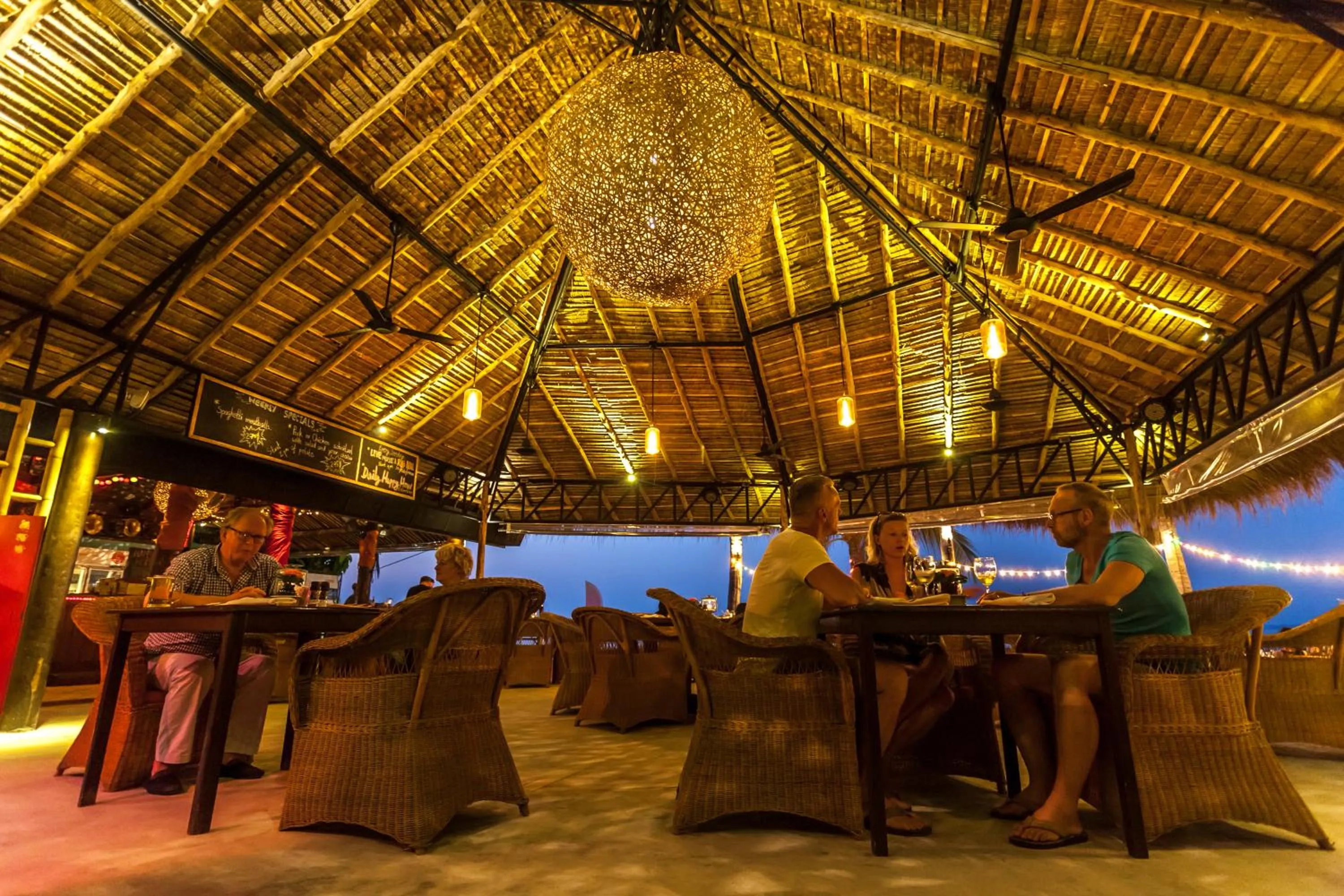 Restaurant/places to eat in Secret Garden Beach Resort