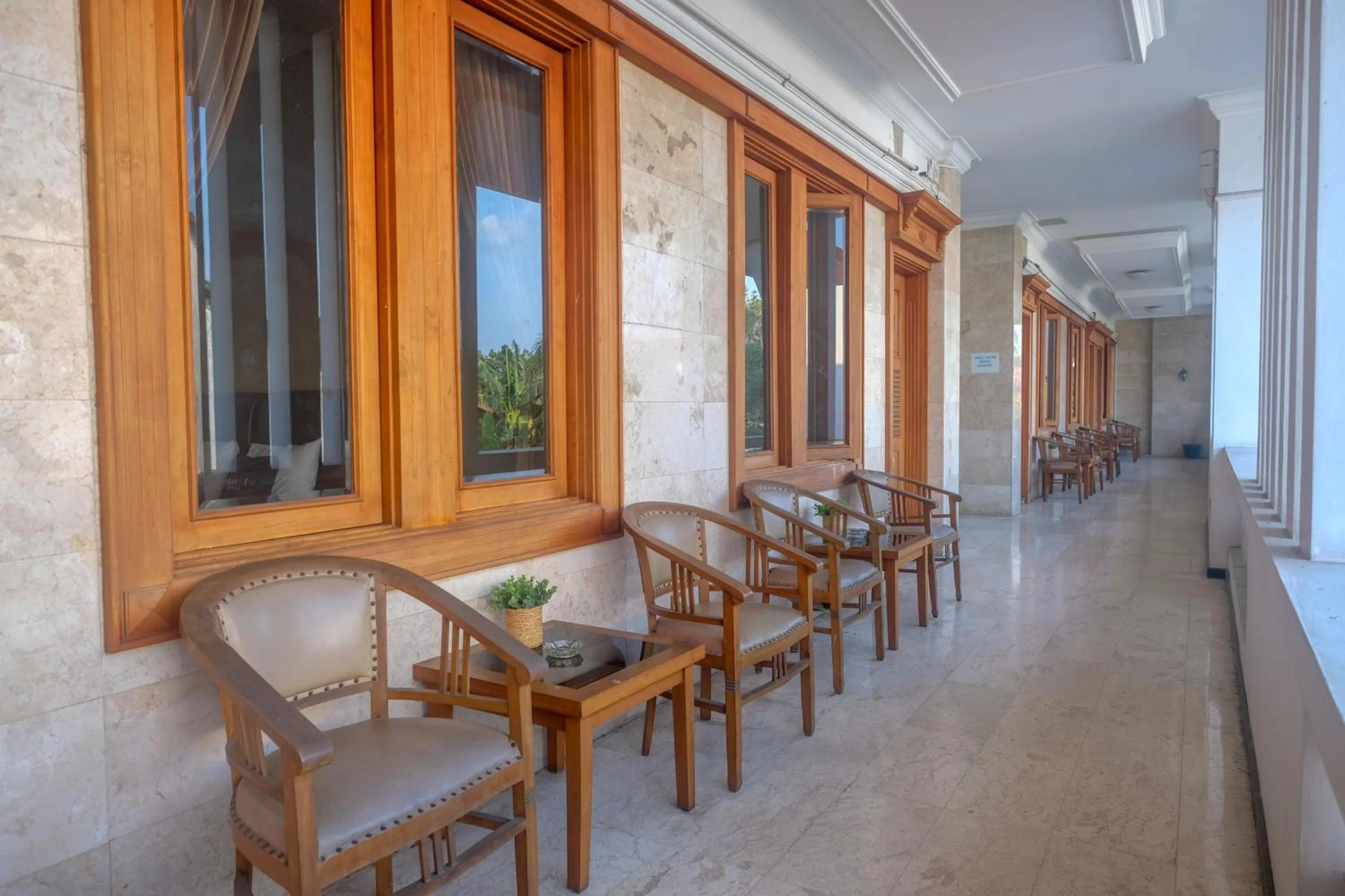 Seating area in Urbanview Omah Pari Boutique Hotel