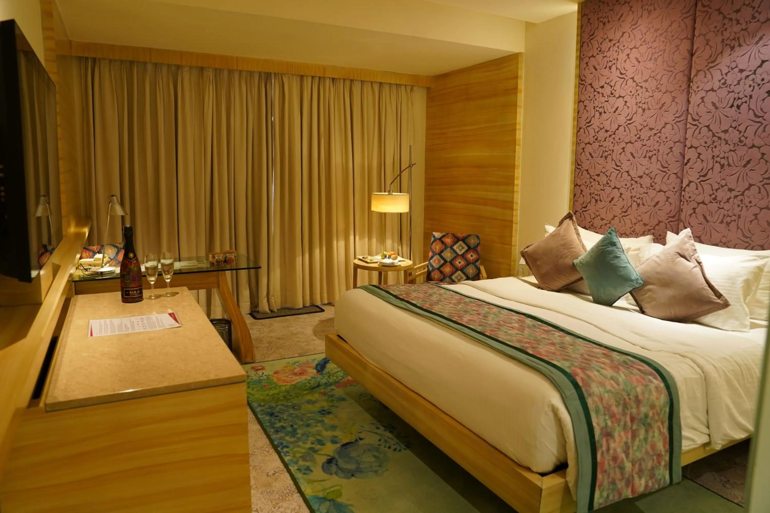 Bed in Hotel Royal Orchid Jaipur, Tonk Road