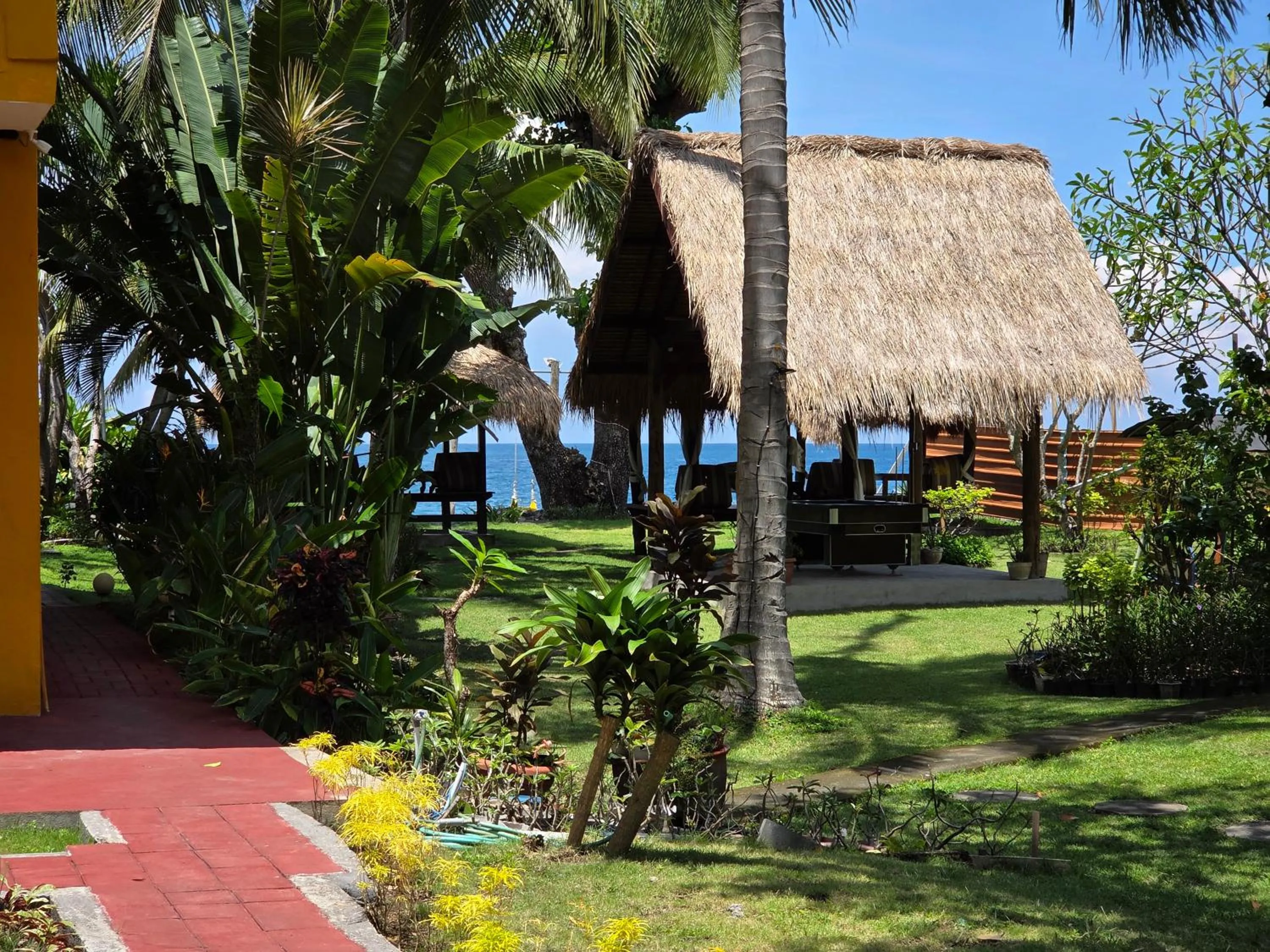 Garden in Sunsethouse Lombok