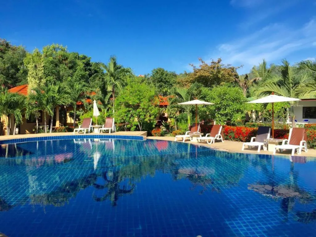 Pool view in Samui Mermaid Beachfront
