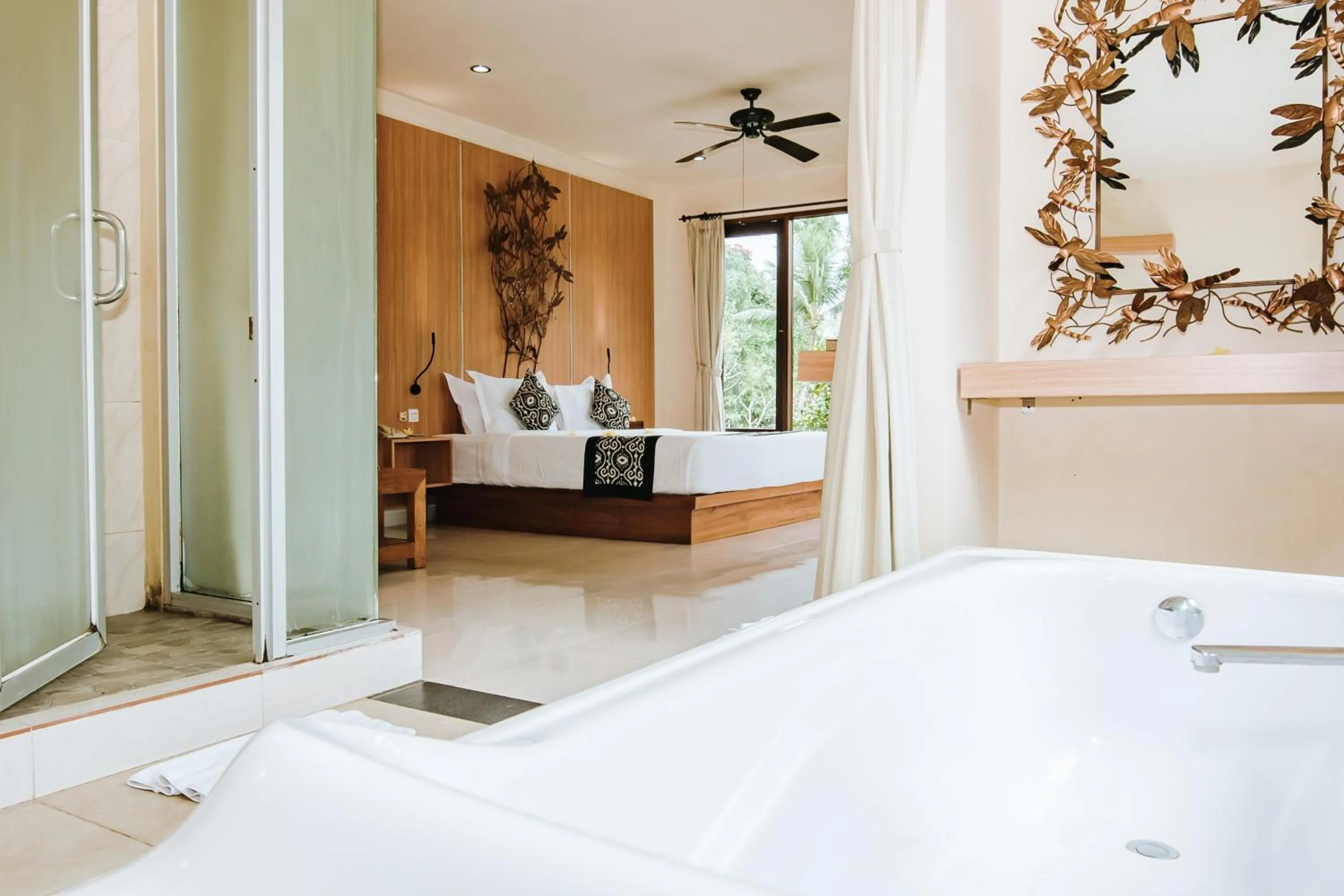 Bathroom, Bed in Bucu View Resort