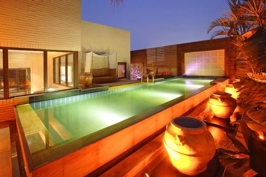 Swimming pool in Amain Boutique Motel - Tucheng 217