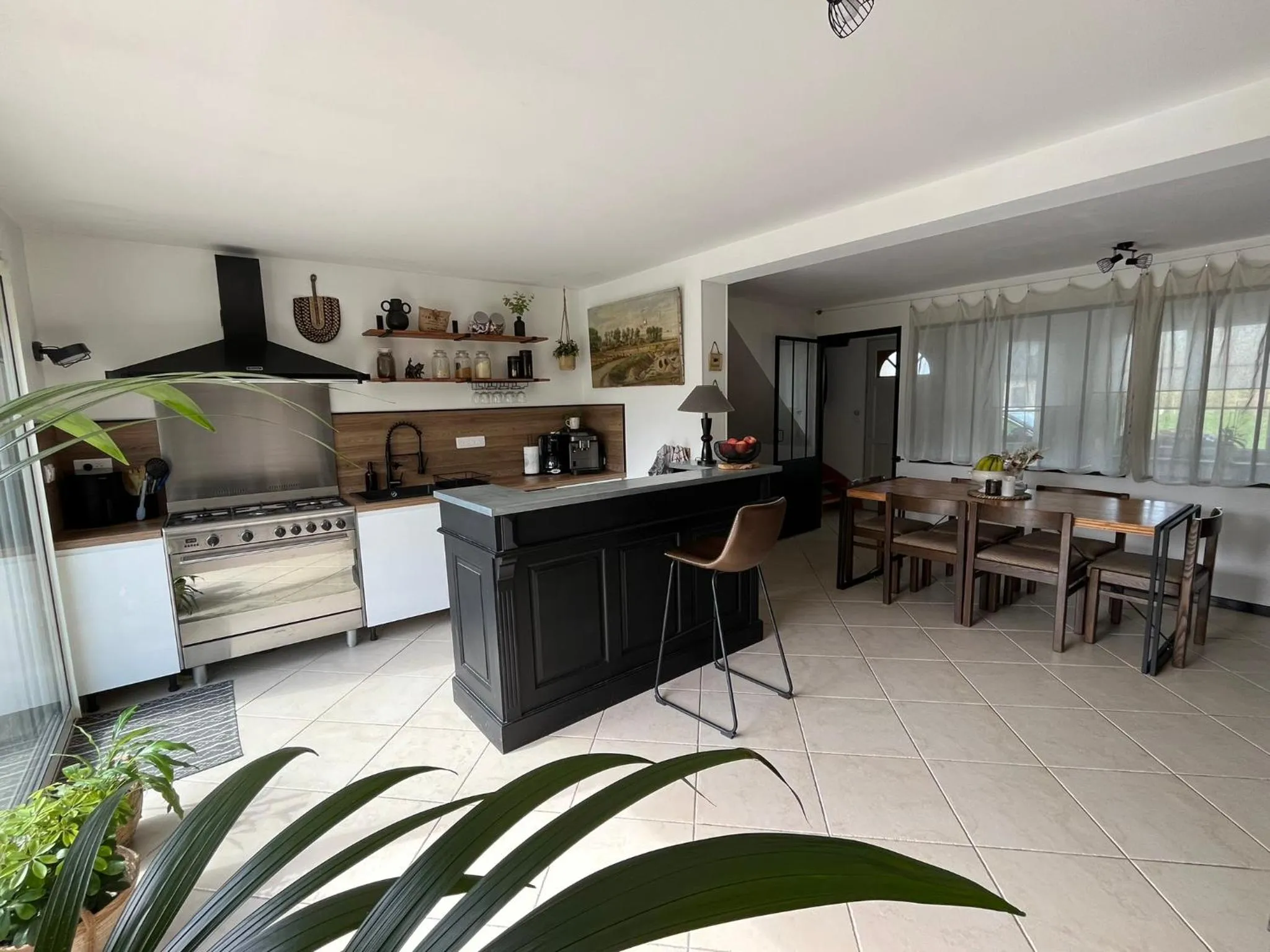 Property building in La Villa Saint Val