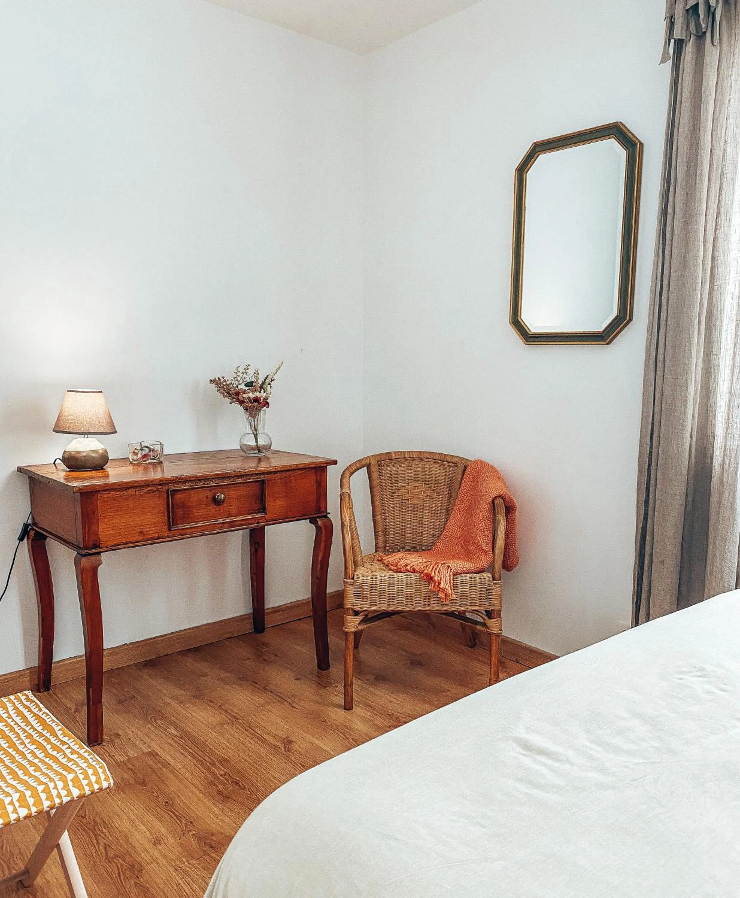 Bedroom in La Villa Saint Val