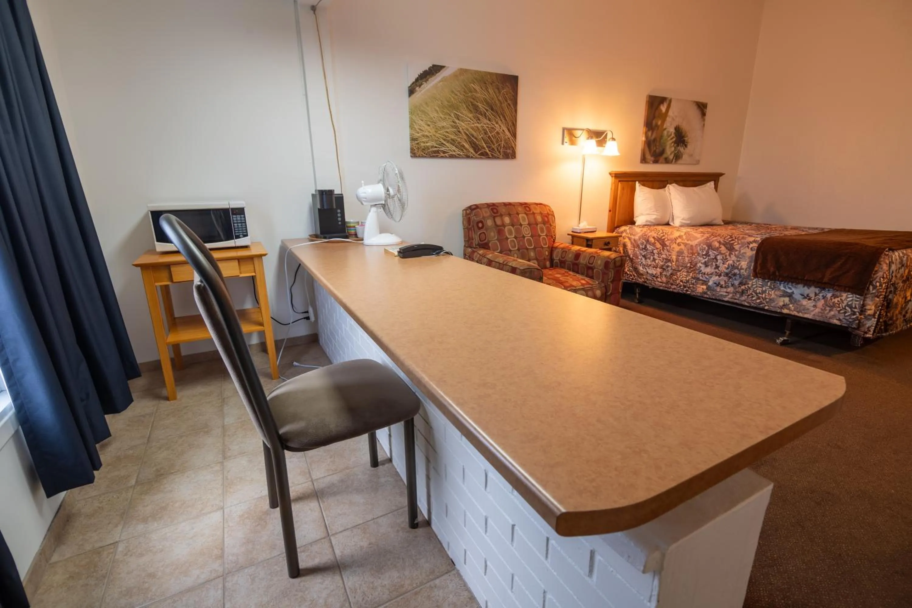 Seating area in Hôtel Les Mouettes