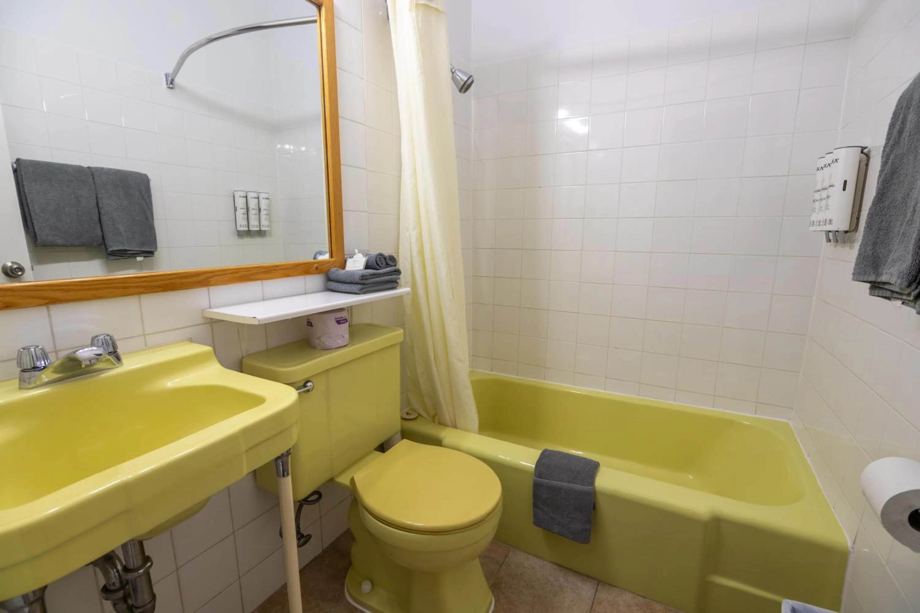 Bathroom in Hôtel Les Mouettes