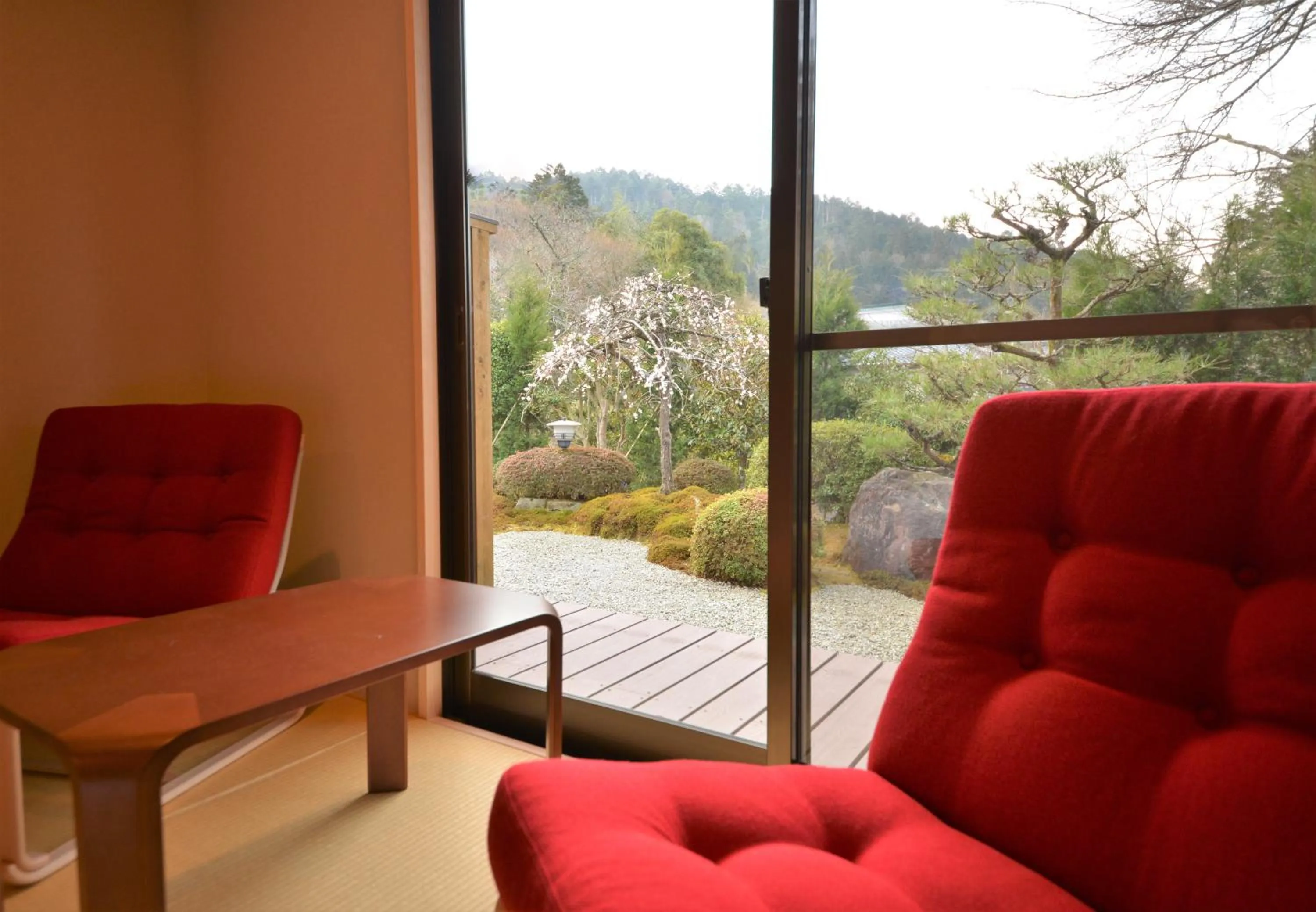 Photo of the whole room in Japanese Ryokan Seryo