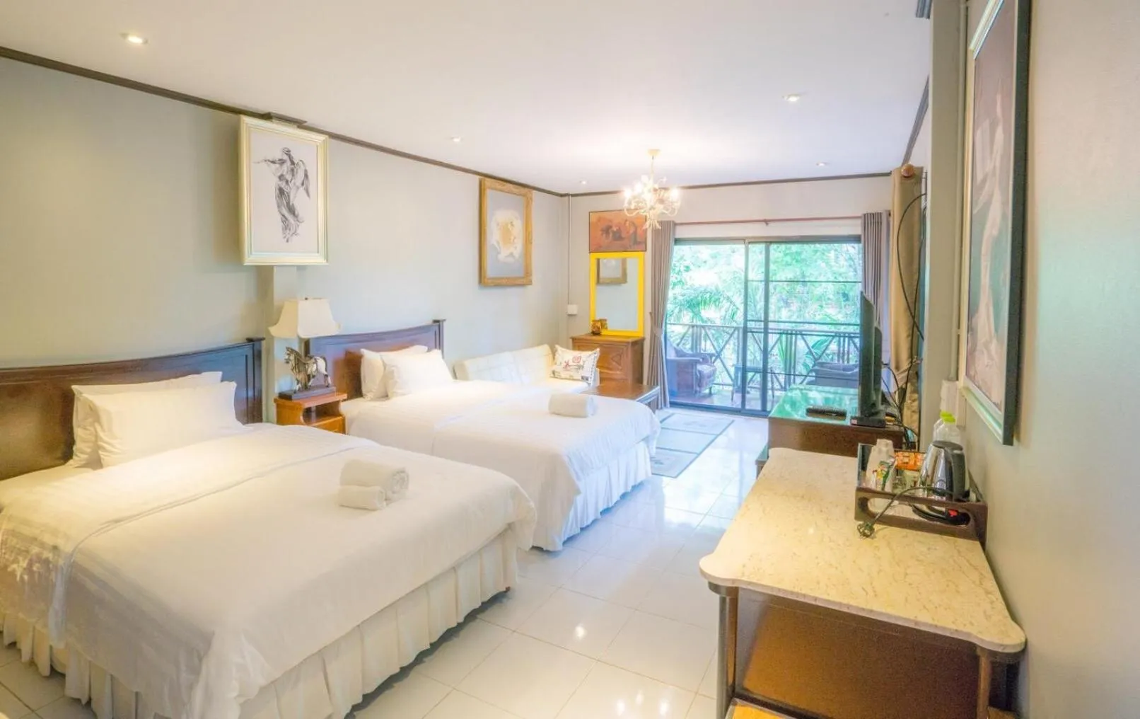 Bed in Ban Mai Vintage